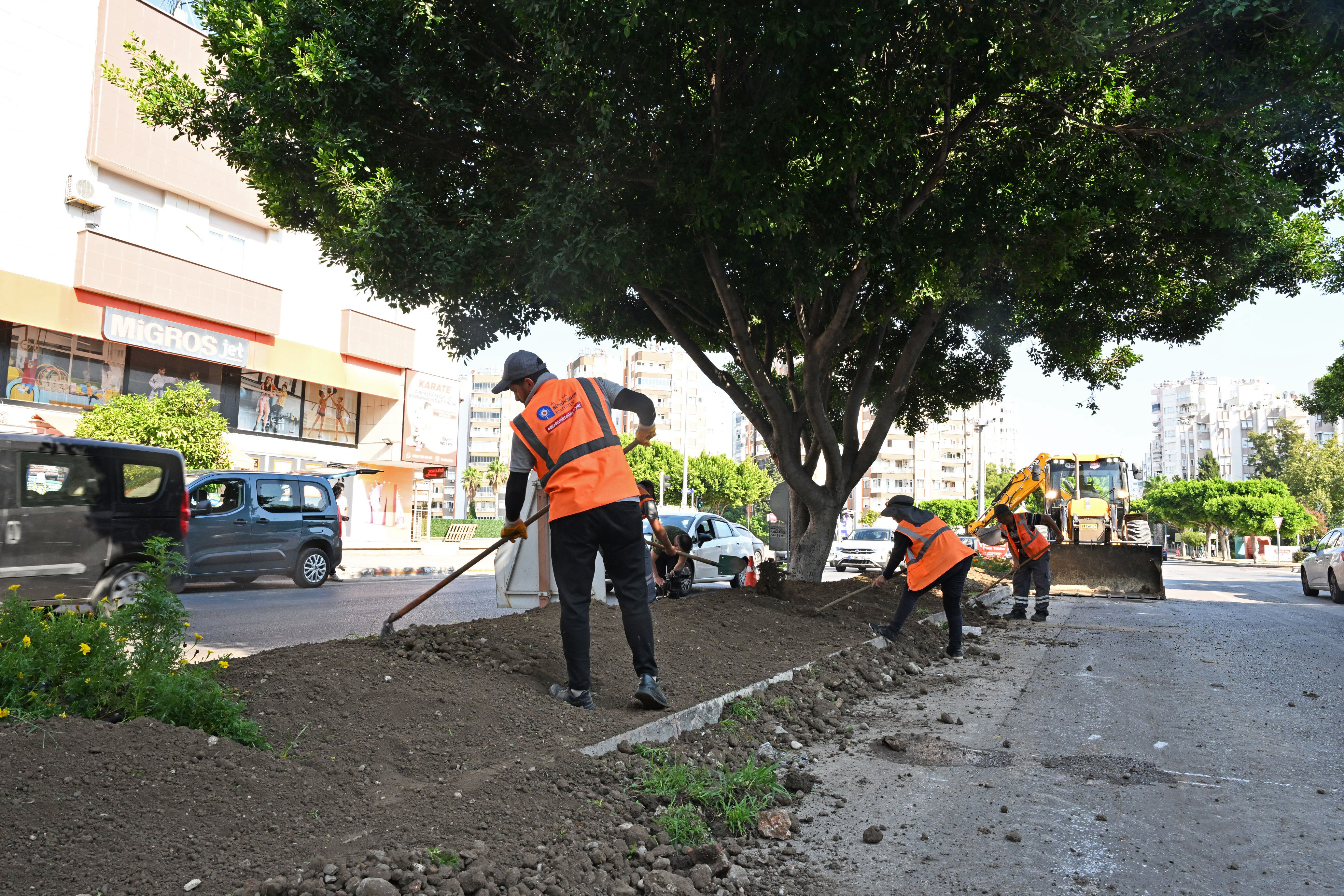 Antalya Büyükşehir Belediyesi’nden Estetik Çalışma (4)