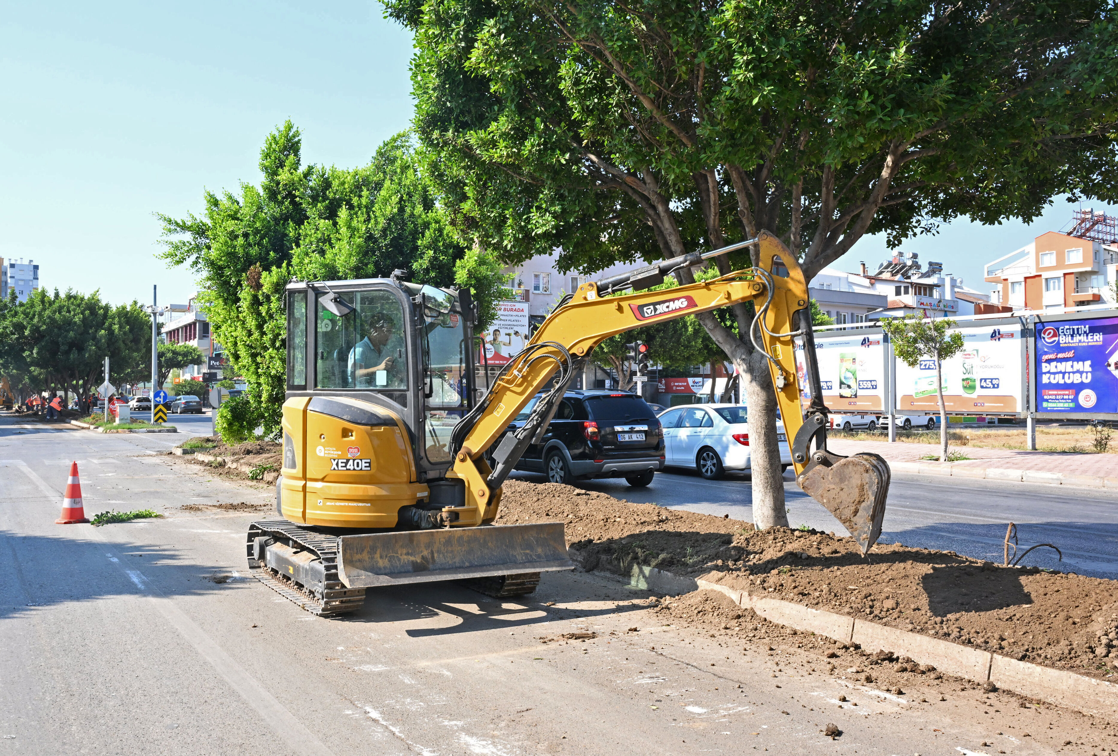 Antalya Büyükşehir Belediyesi’nden Estetik Çalışma (5)