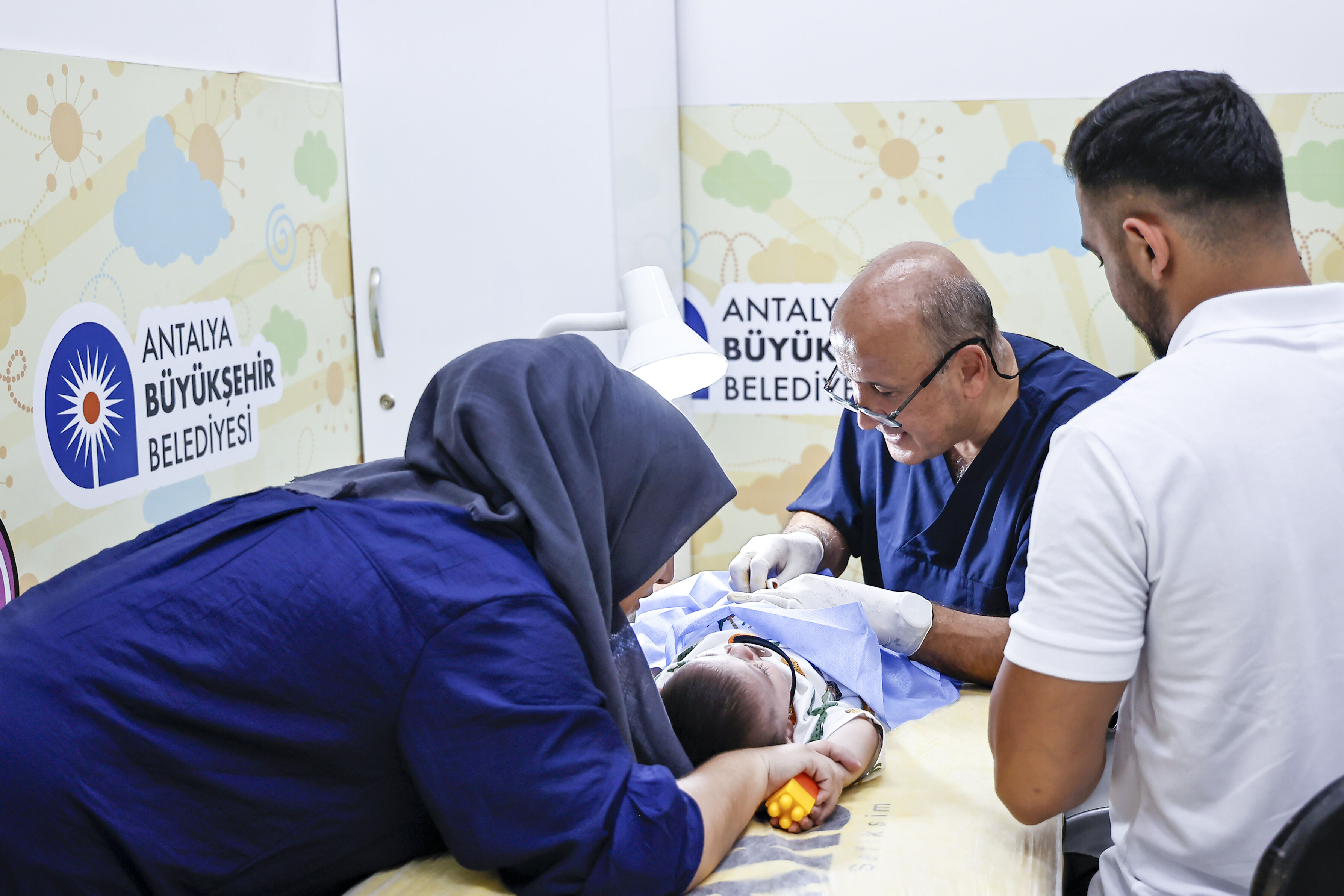 Antalya Büyükşehir Belediyesi’nden Ücretsiz Sünnet (4)