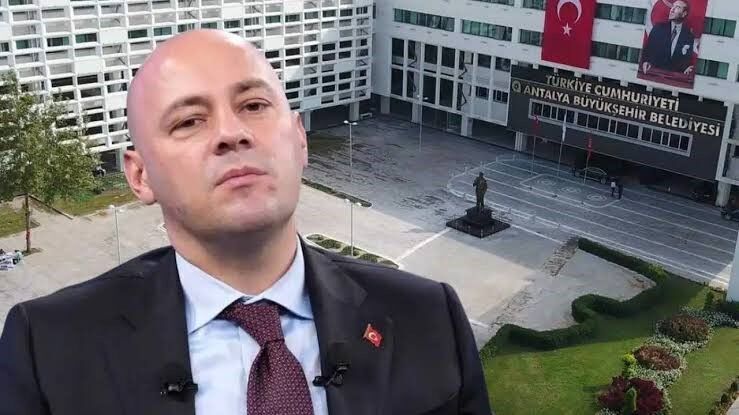 Antalya Büyükşehir’de Kadrolar Sil Baştan! 14 Ayda 50’Nin Üzerinde Bürokrat Değişti (1)-2