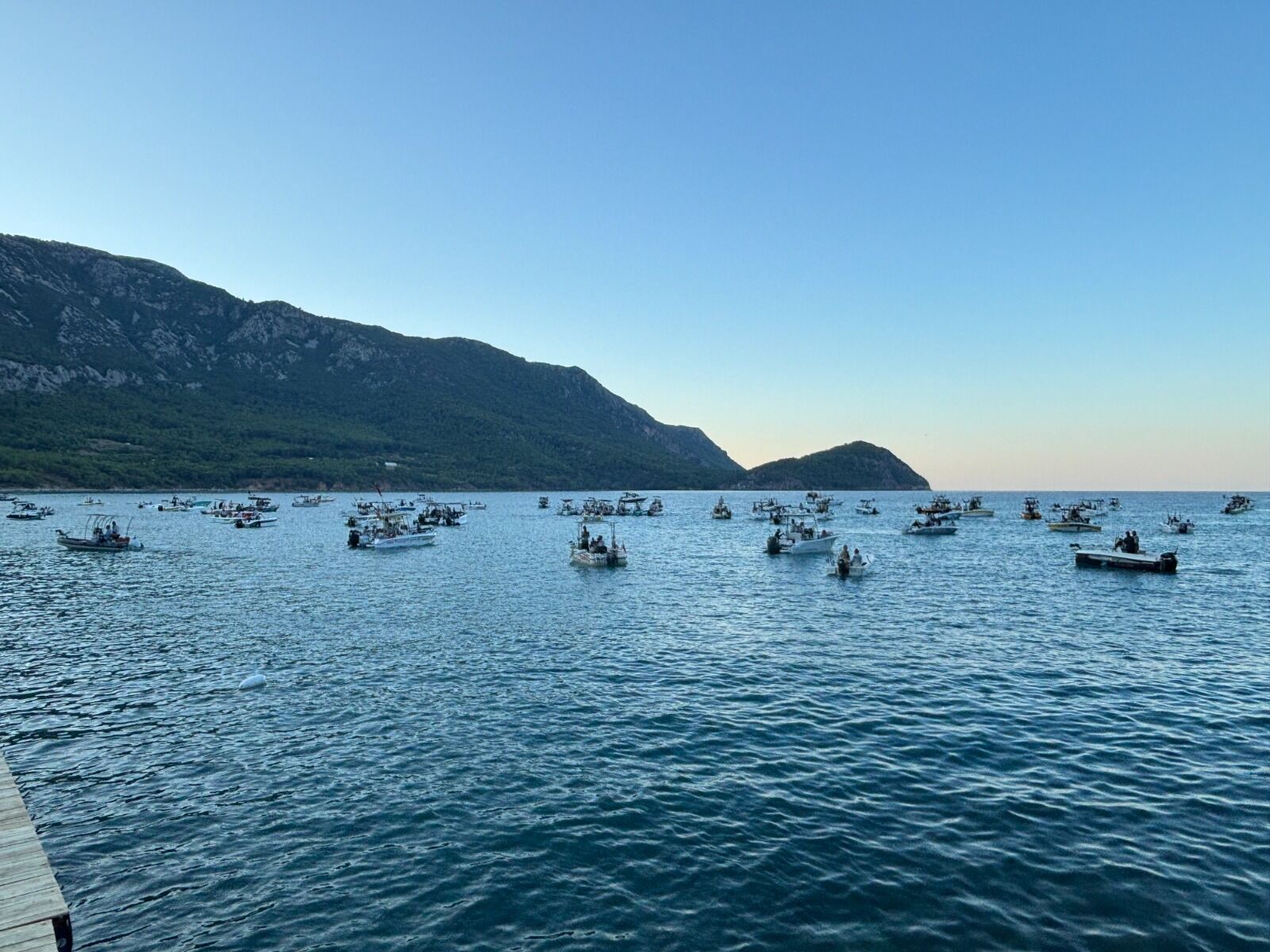 Antalya’da 100 Tekne 300 Balıkçı Büyük Balık Için Denize Açıldı (2)