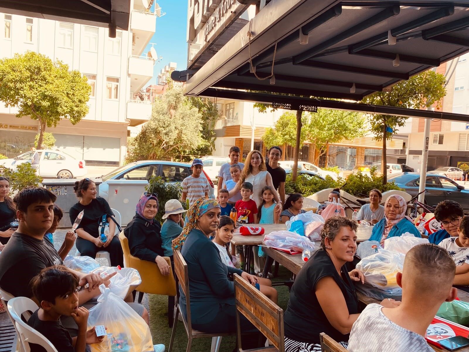 Antalya’da 3 Kez Kanseri Yenen Kadın Çocukların Umudu Oldu (4)