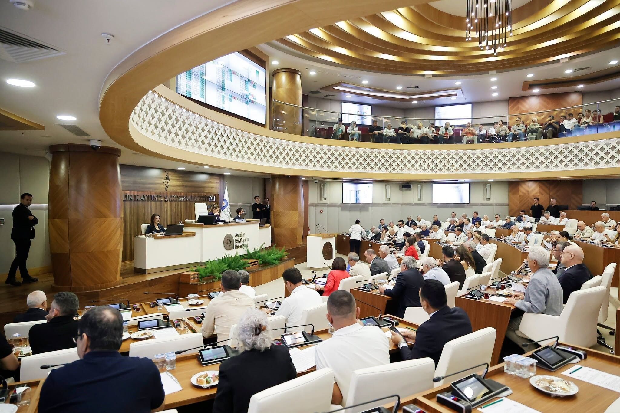 Antalya'da 79 Milyon Tl'lik Iki Dev Proje Için Başkan Vekili Özdemir'e Yetki (1)-1