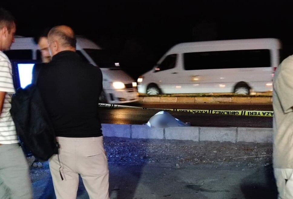 Antalya’da Aynı Viraj Yine Can Aldı! 21 Yaşındaki Genç Yaşamını Yitirdi (3)