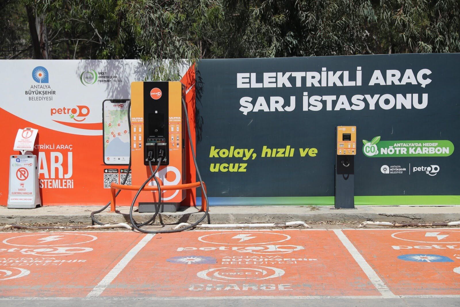 Antalya’da Elektrikli Araç Şarj Istasyonlarının Harcı Zamlandı (2)