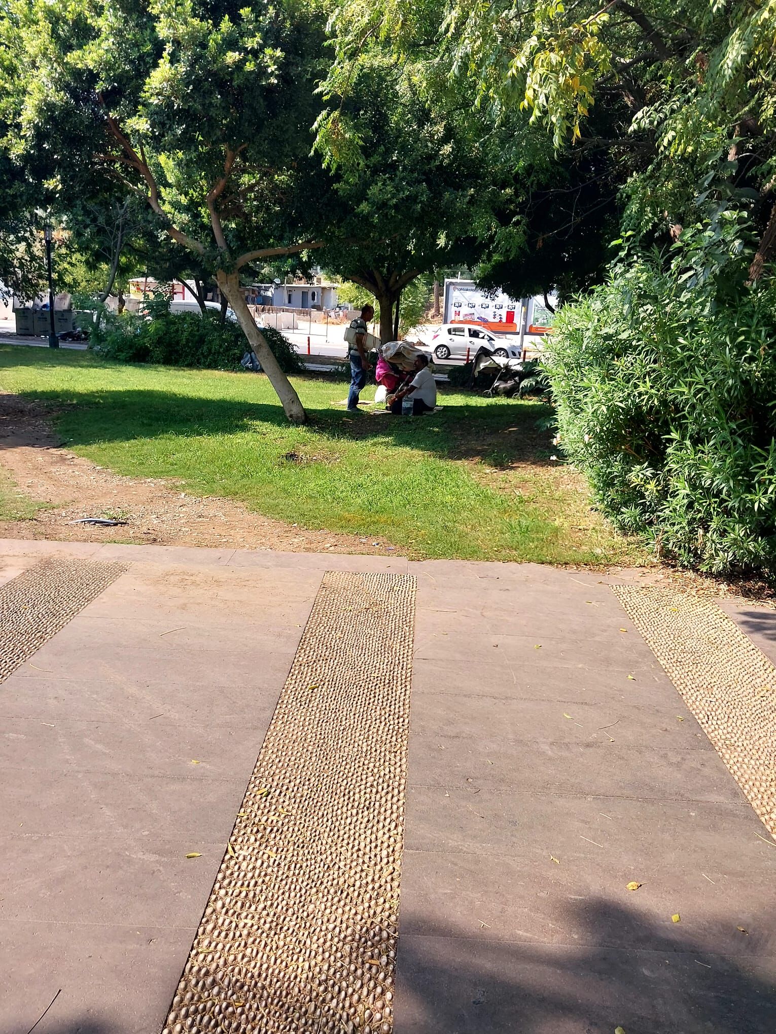 Antalya’da Emeklilerin Buluşma Noktası Kaderine Terk Edildi (3)
