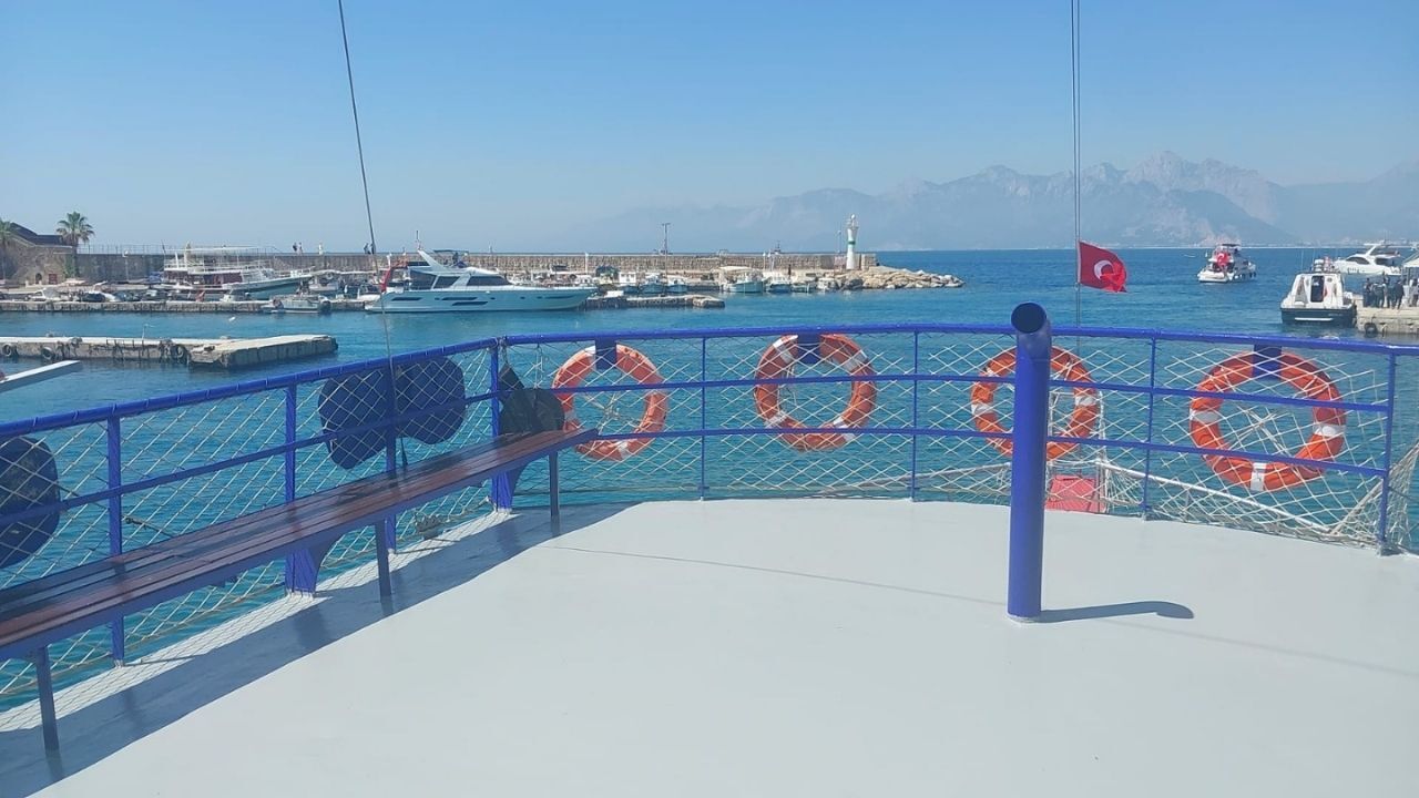 Antalya’da Gezi Tekneleri Ne Kadar Güvenli (1)