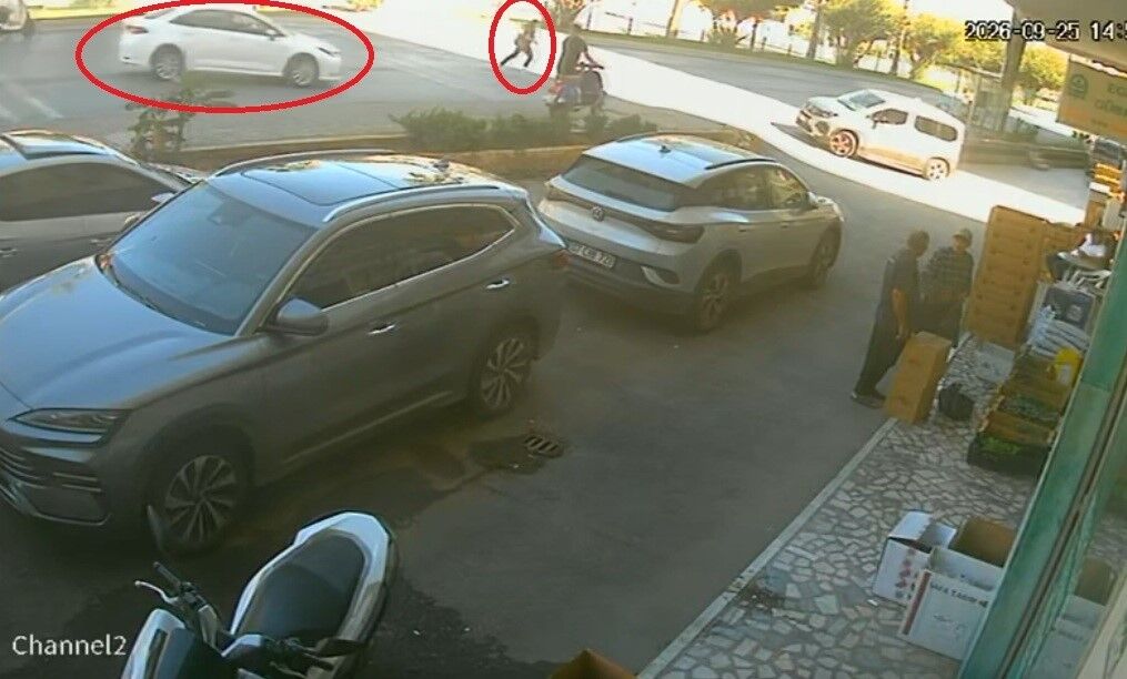 Antalya’da Ilginç Kaza! Parçalanan Otomobilin Direksiyonundan Yürüyerek Indi (8)