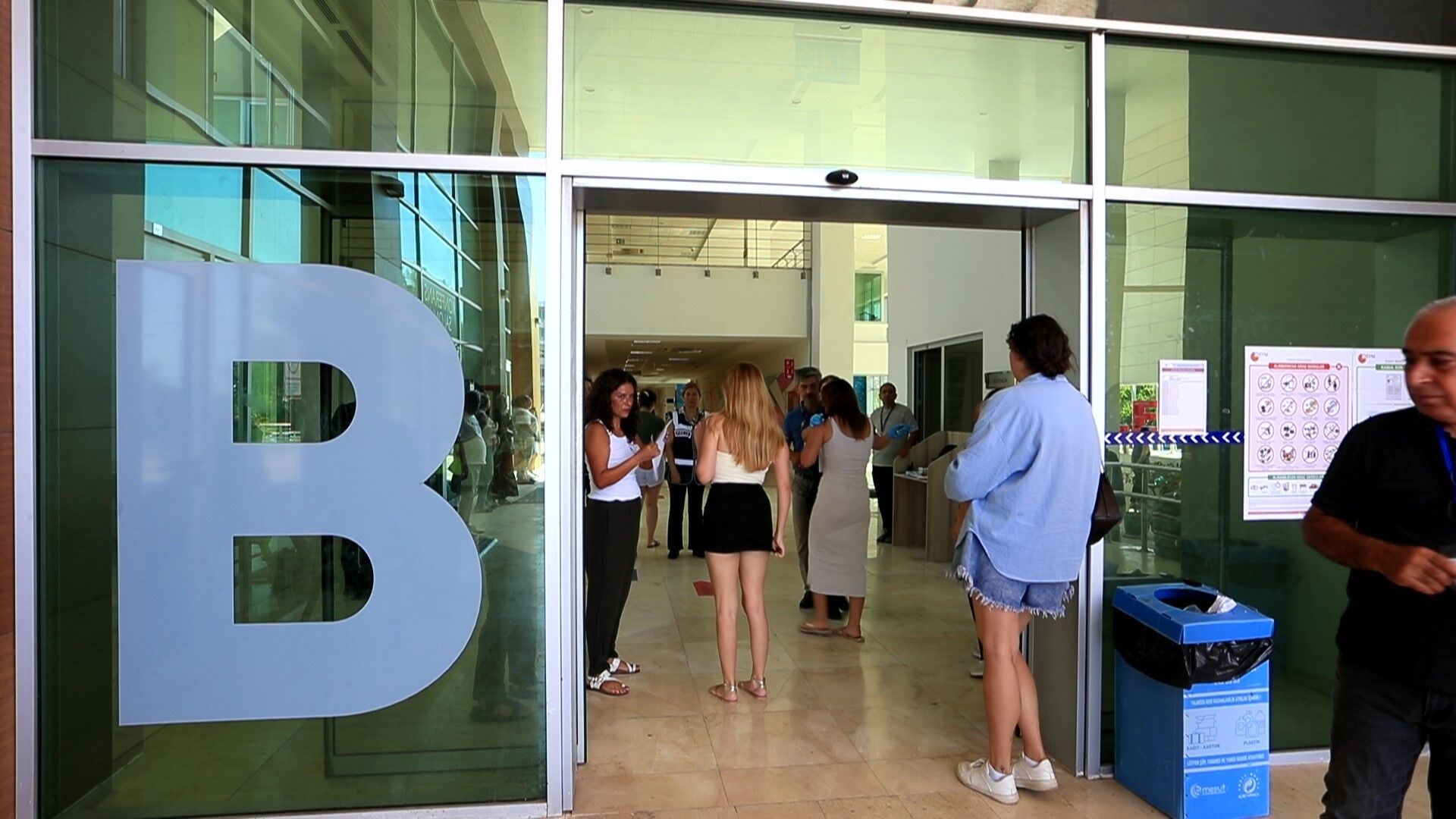 Antalya’da Kpss Sınavını Saniyelerle Kaçırdı (4)