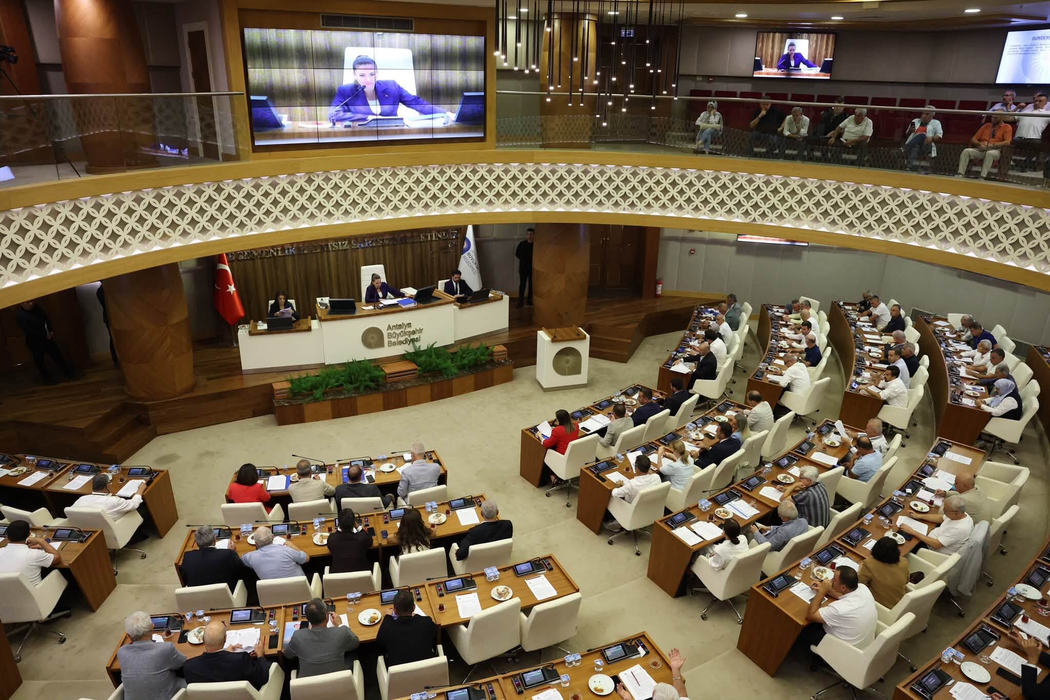 Antalya’da Tartışmalı Hafriyat Krizi Yeniden Gündemde! Büyükşehir’den Indirim Çıkmadı (2)