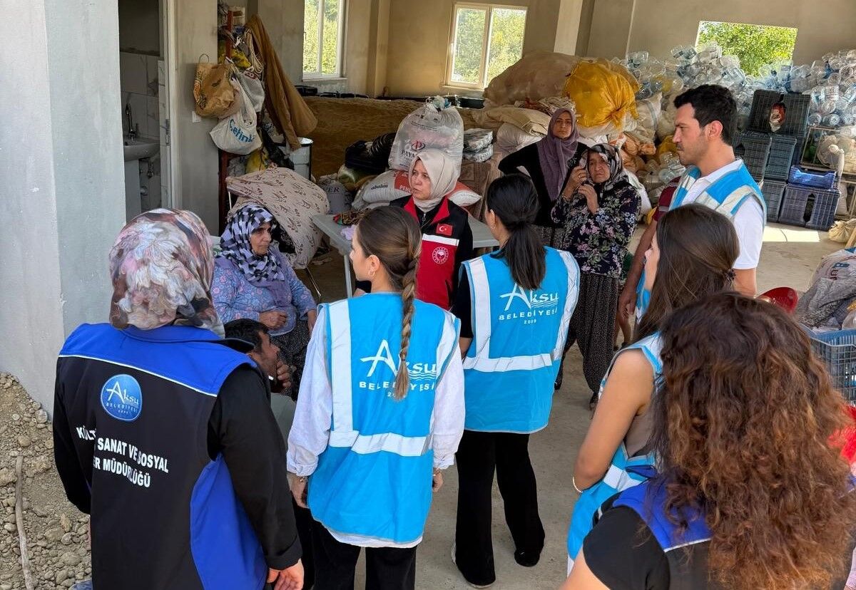 Antalya’da Yangın Kontrol Altına Alındı! Geriye Sadece Kül Kaldı (5)