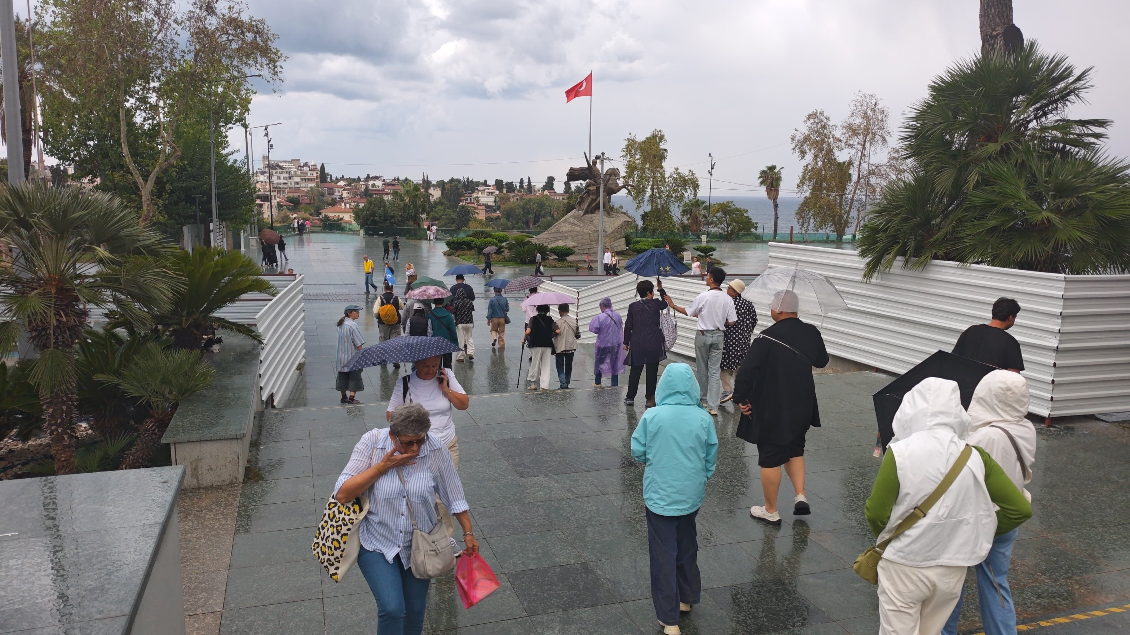 Antalya’da Yaz Bitti, Kış Havası Geldi (4)