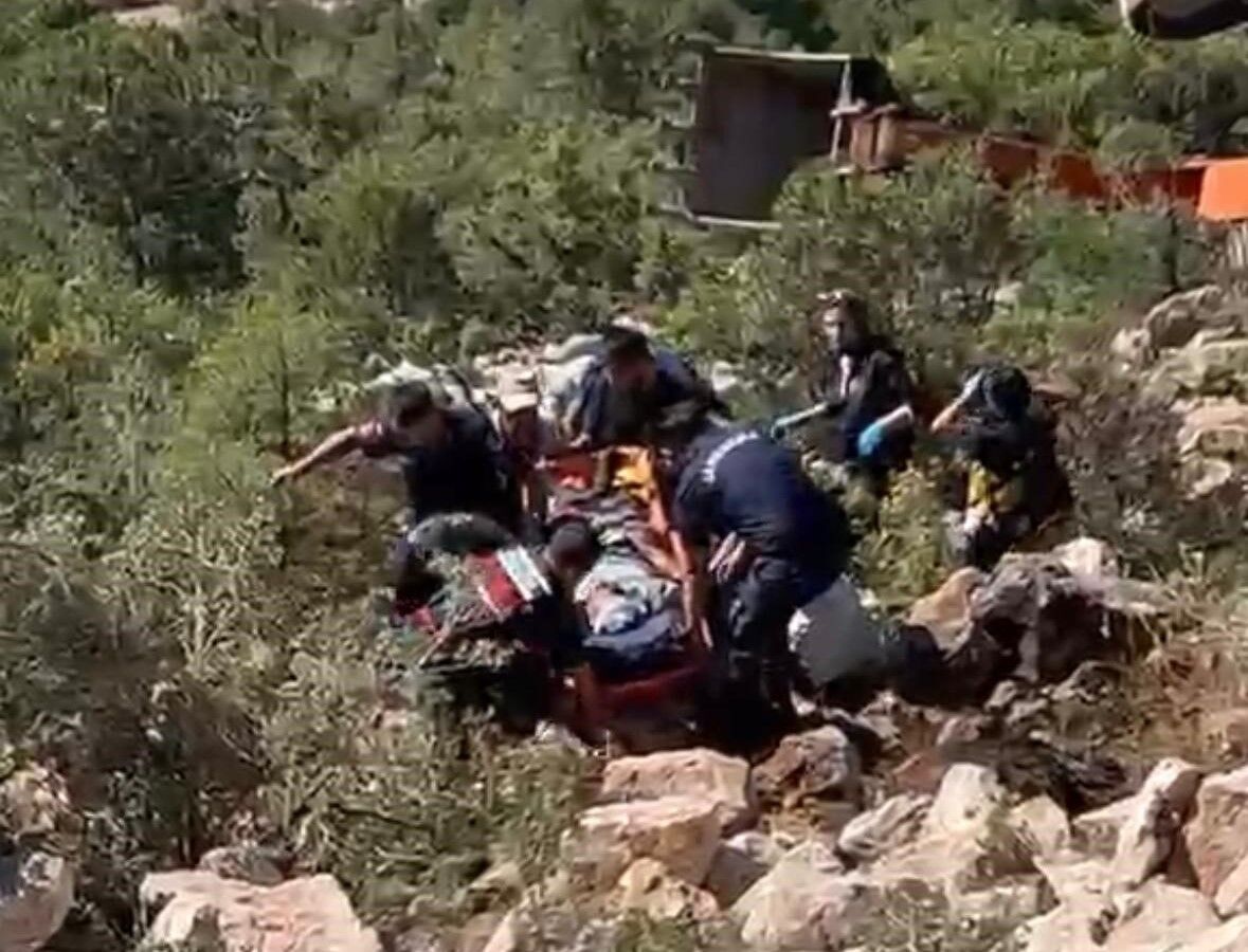 Antalya’da Yol Çalışması Faciaya Dönüyordu! (1)