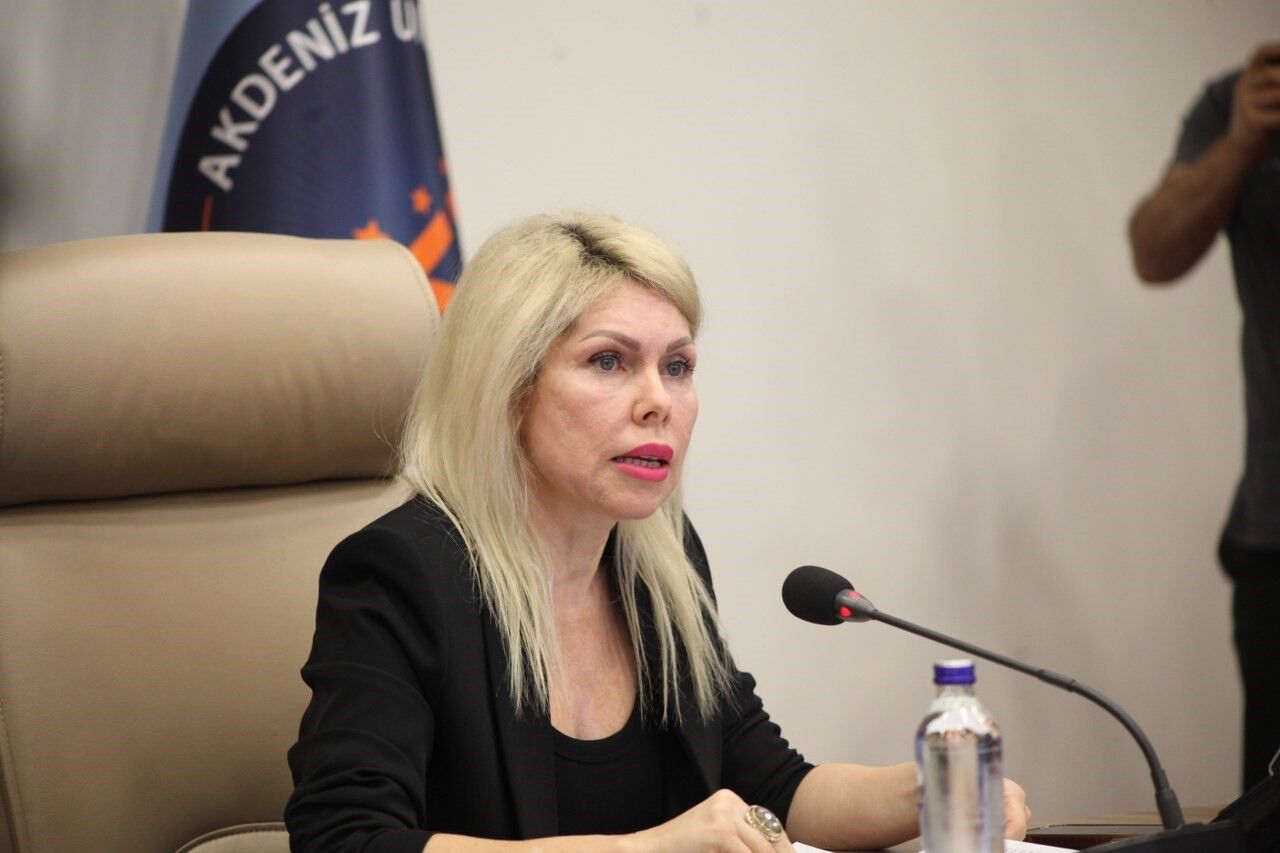 Antalya’daki Krizi Akdeniz Üniversitesi’ni Harekete Geçirdi (1)