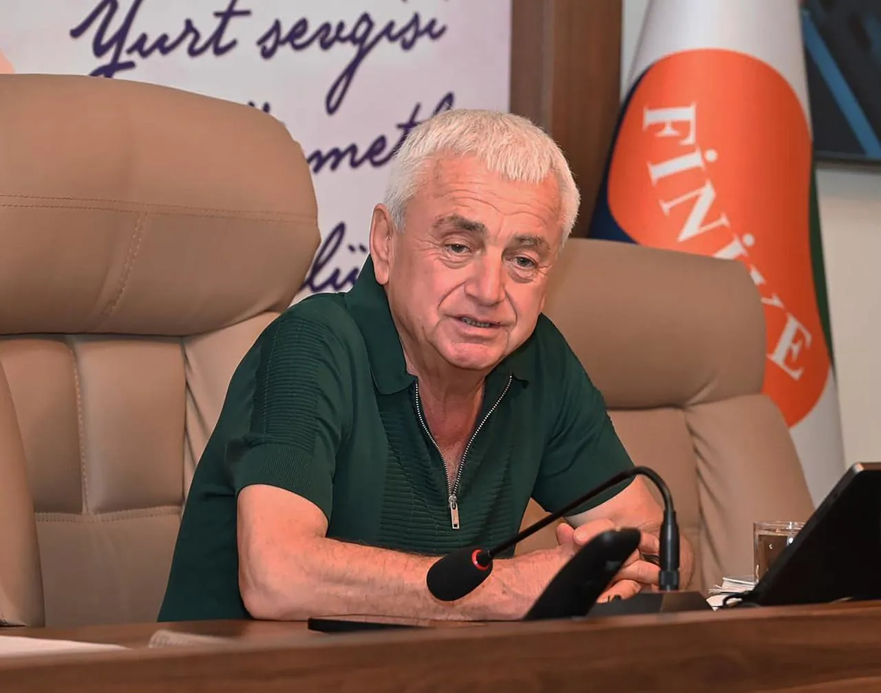 Antalyalı Başkan Ak Parti’yi Sildi Yeni Parti’yi Bekletiyor (2)