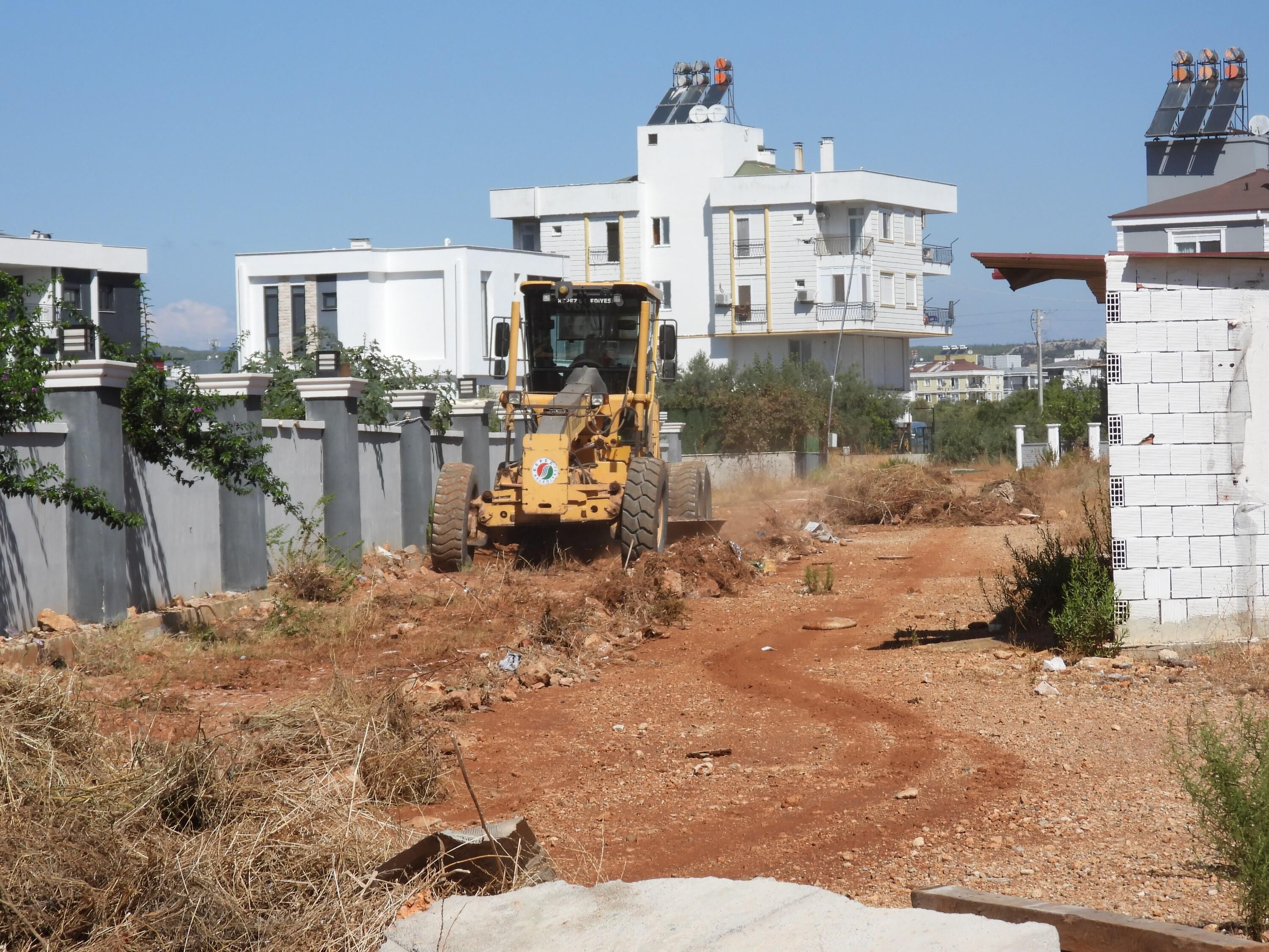 Antalya’nın 10 Sokağında Yeni Yol Açılıyor (4)