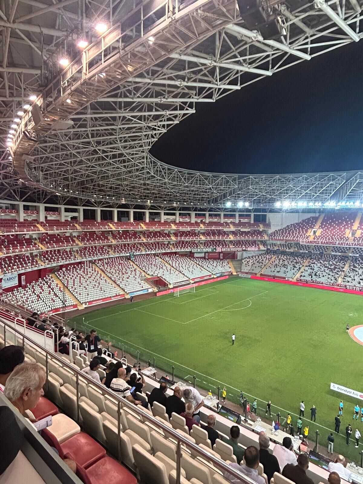 Antalyaspor Vanspor Maçı Öncesi Elektrik Krizi (5)
