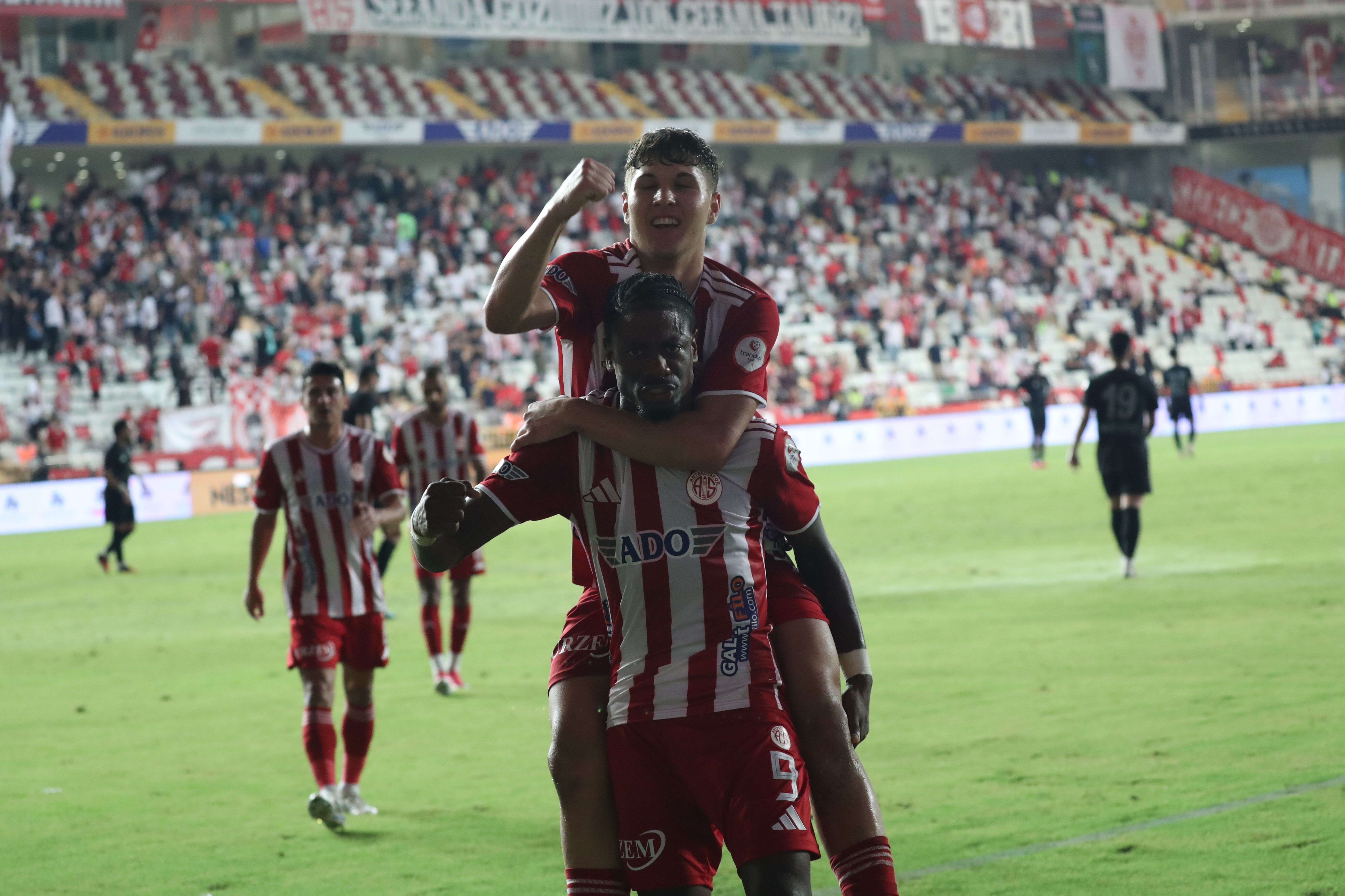 Antalyaspor Vanspor’u Farklı Yendi 3 (2)