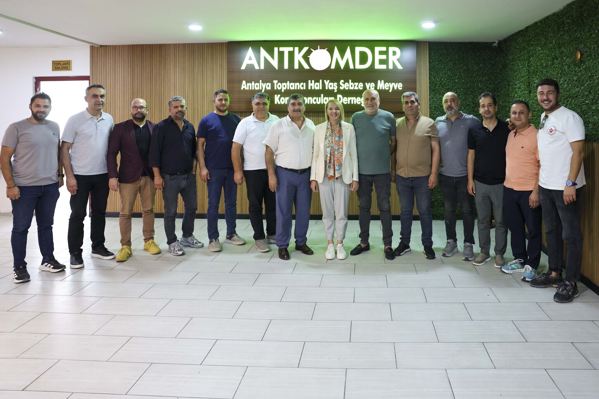 ATSO Başkan adayı Öz esnafın derdini dinledi