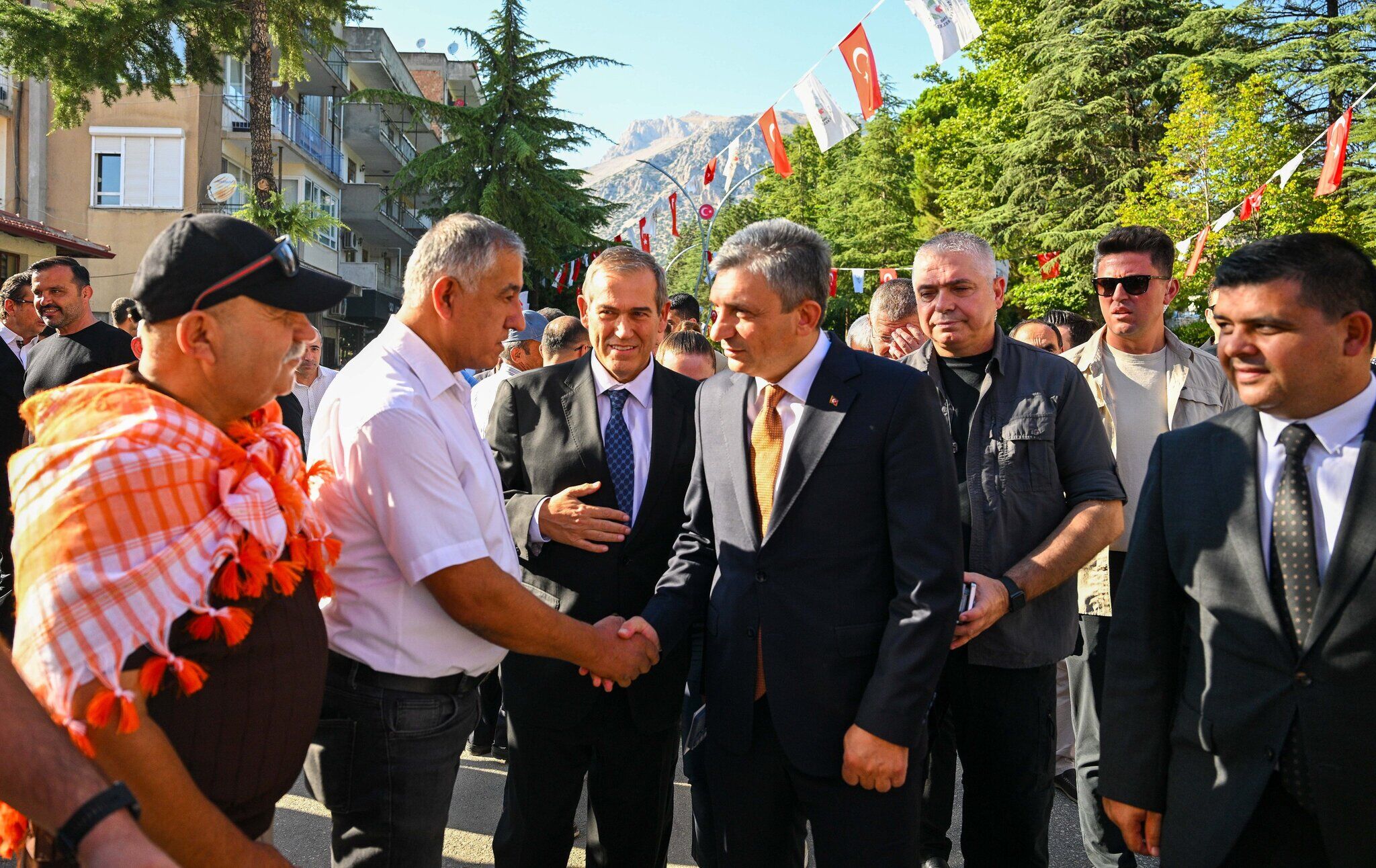 Atsodan Elmaliya Dev Saglik Yatirimi (1)-1