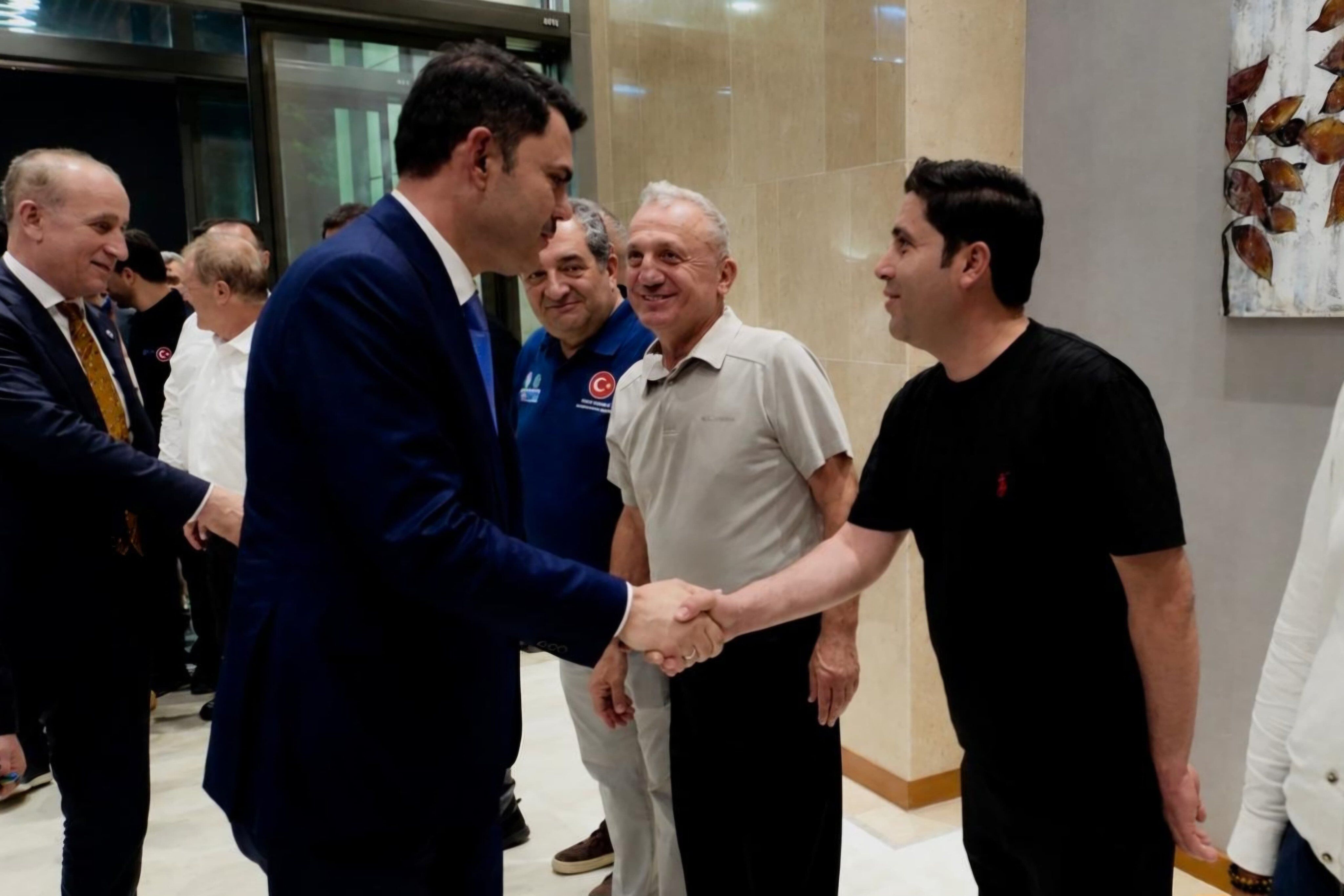 Bakan Kurum Antalyaya Geldi (1)