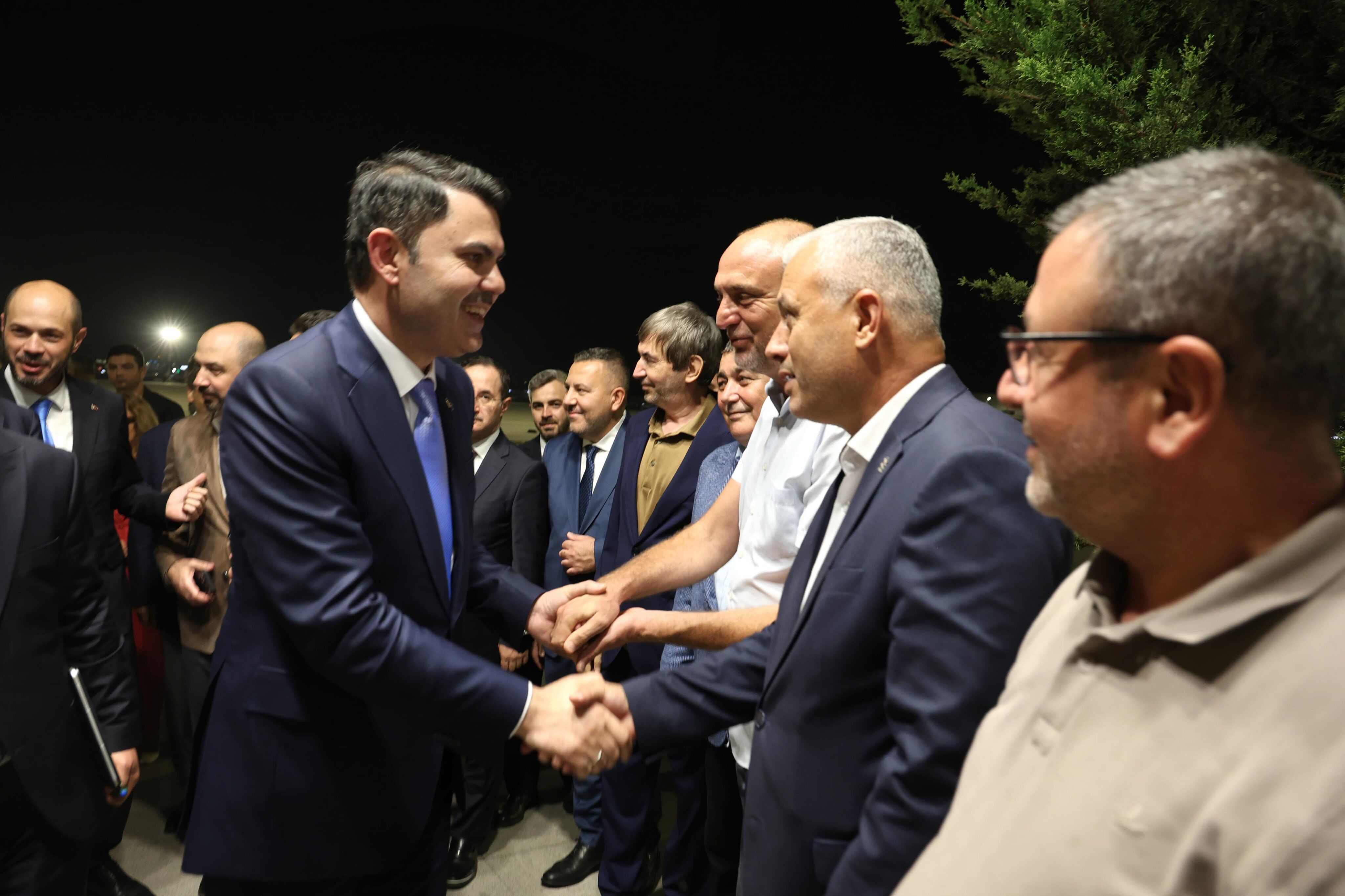 Bakan Kurum Antalyaya Geldi (2)