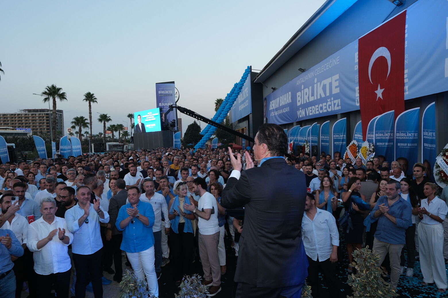 Berkay Bahar Secim Ofisini Acti (3)-1
