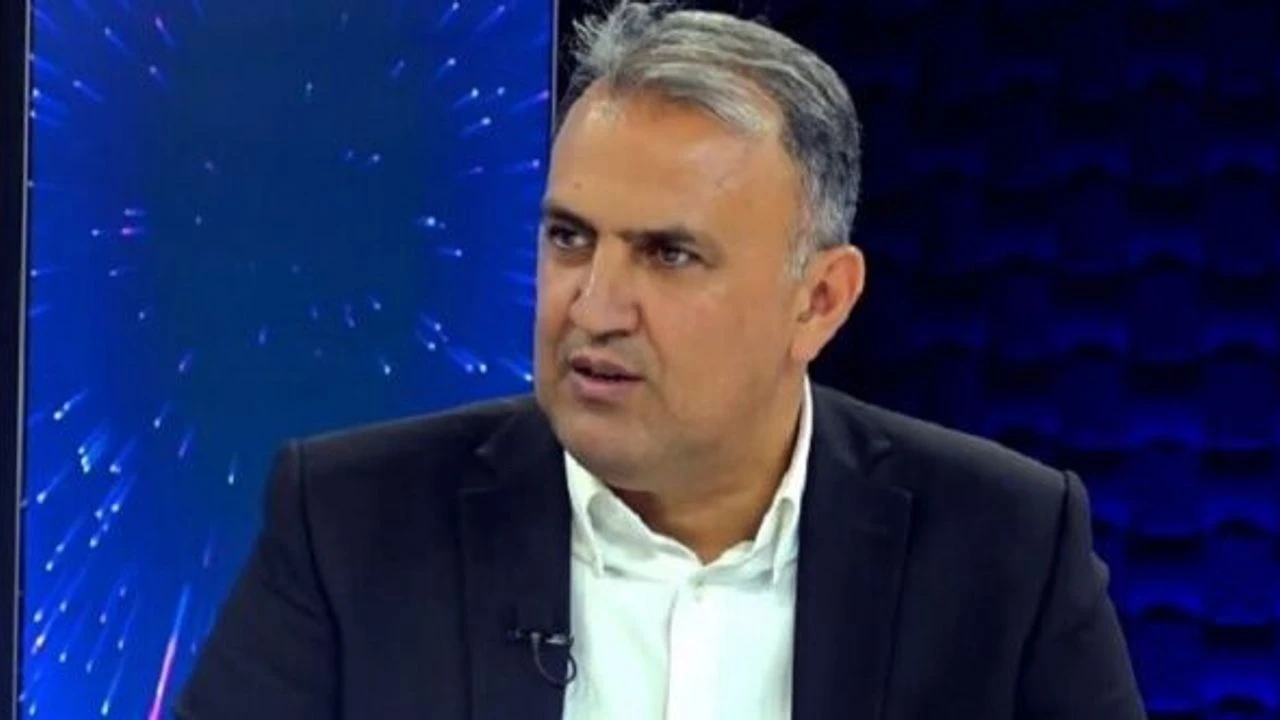 Busra Ozdemir Ak Partiye Mi Geciyor-2