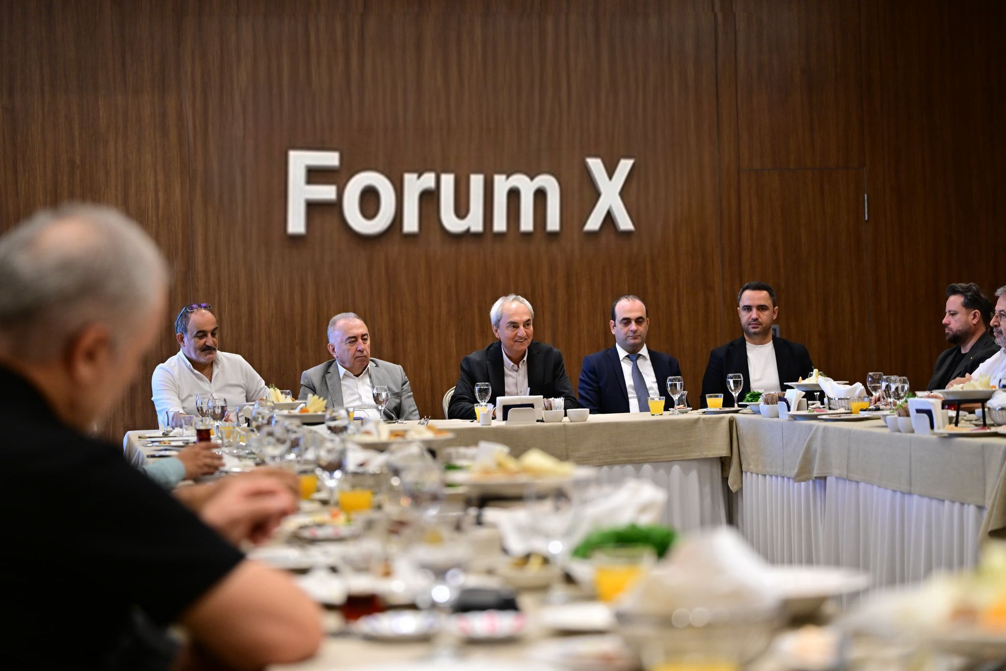 Forum X (2)