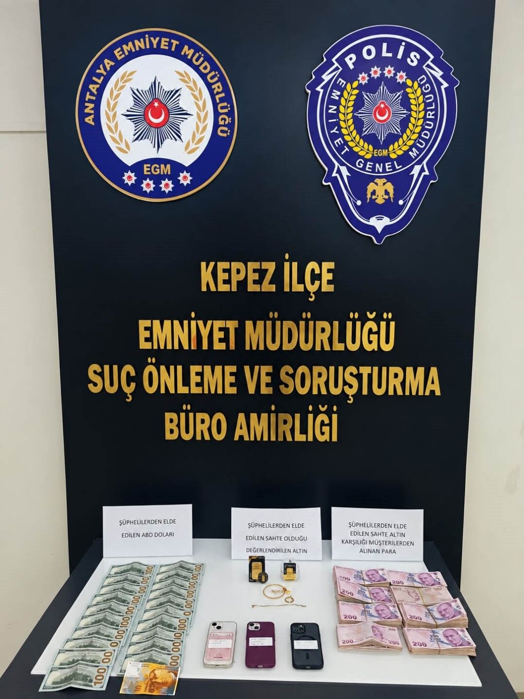 İstanbul’dan Antalya’ya Sahte Altın Rotası! Antalya Polisi 100 Saat Iz Sürdü (5)