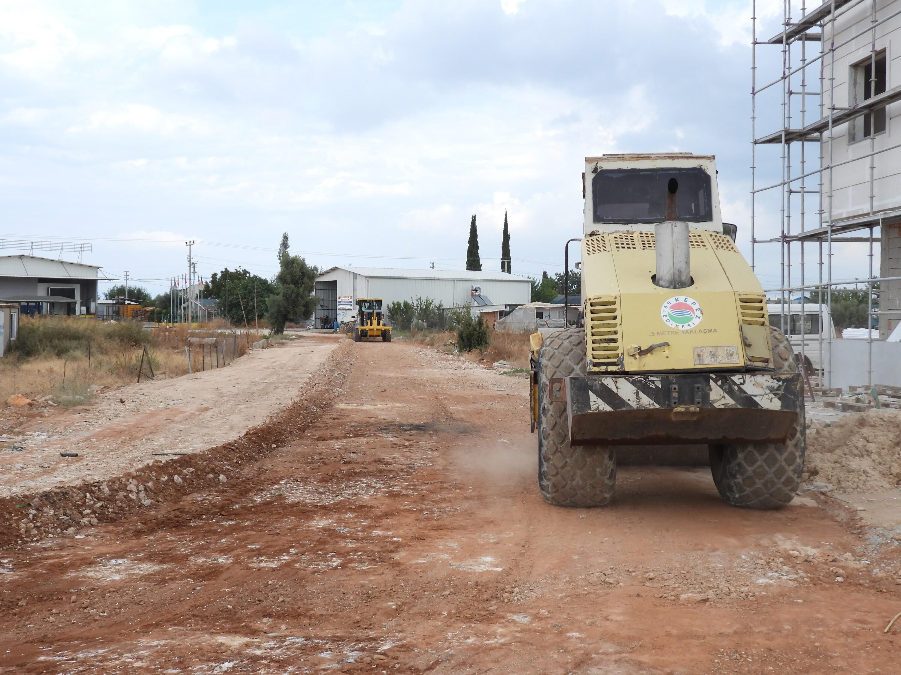 Kepez Belediyesi O Mahallenin Yolları Için Düğmeye Bastı (4)