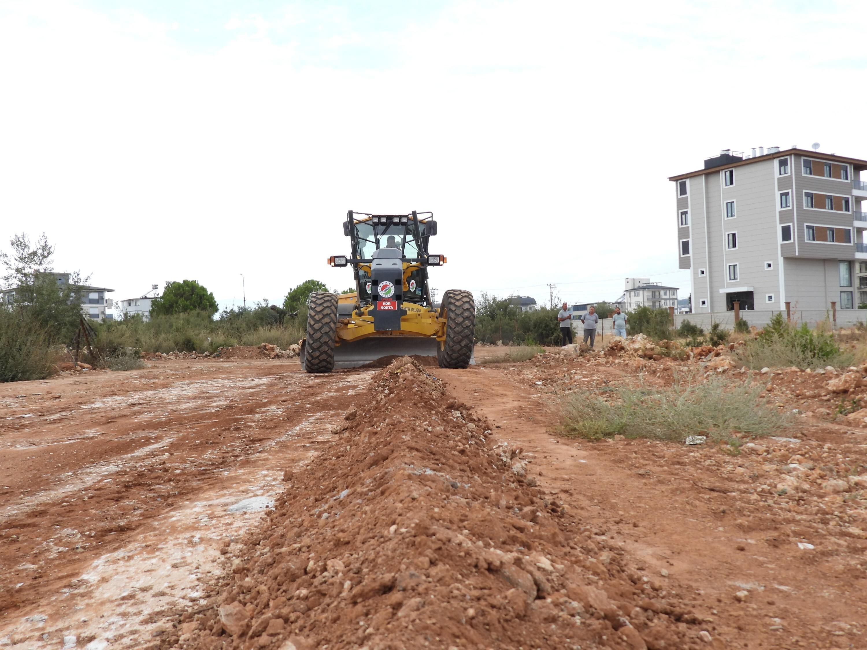 Kepez Belediyesi O Mahallenin Yolları Için Düğmeye Bastı (5)