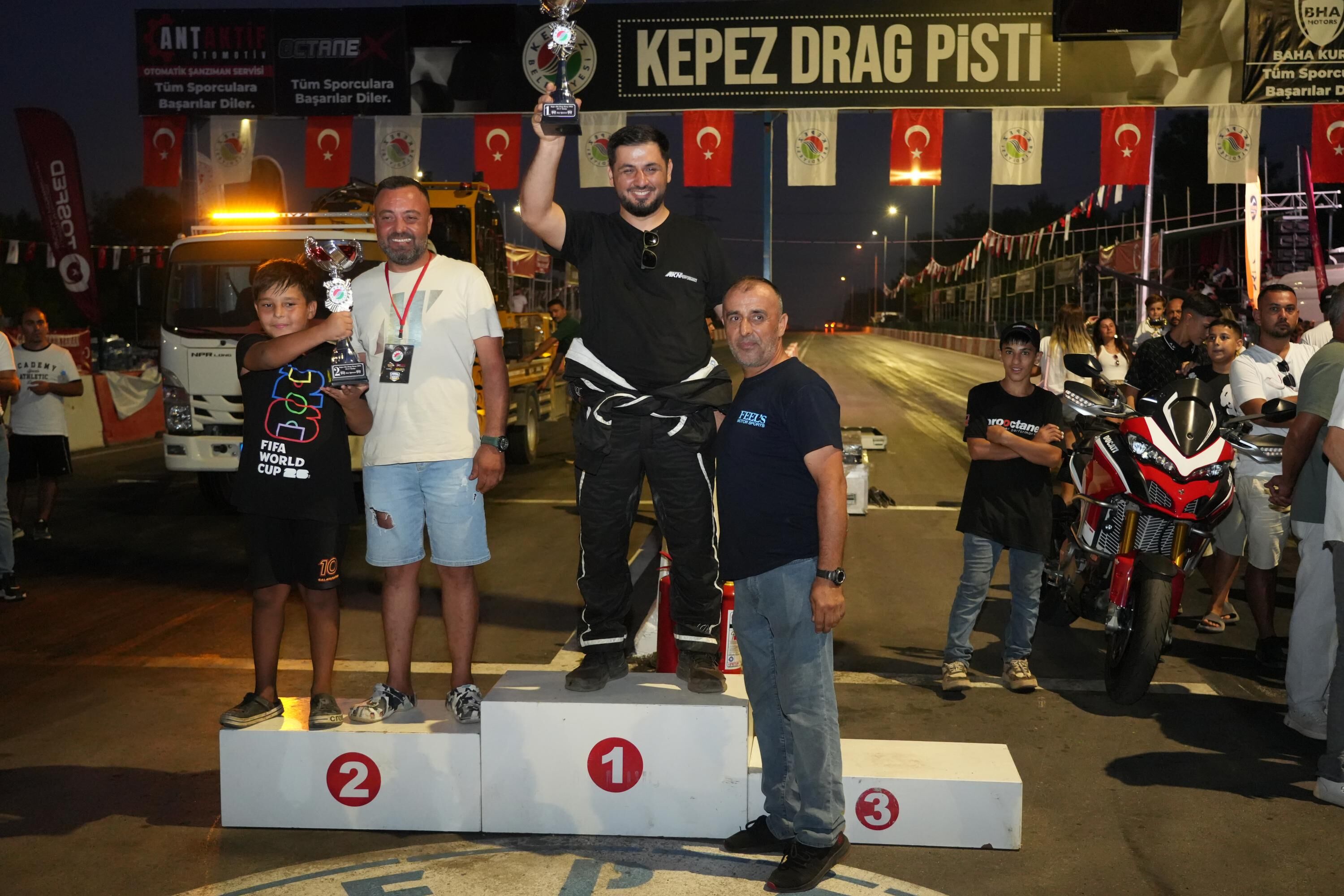 Kepez Yeni Drag Pisti’nde Şampiyonlar Belli Oldu (2)