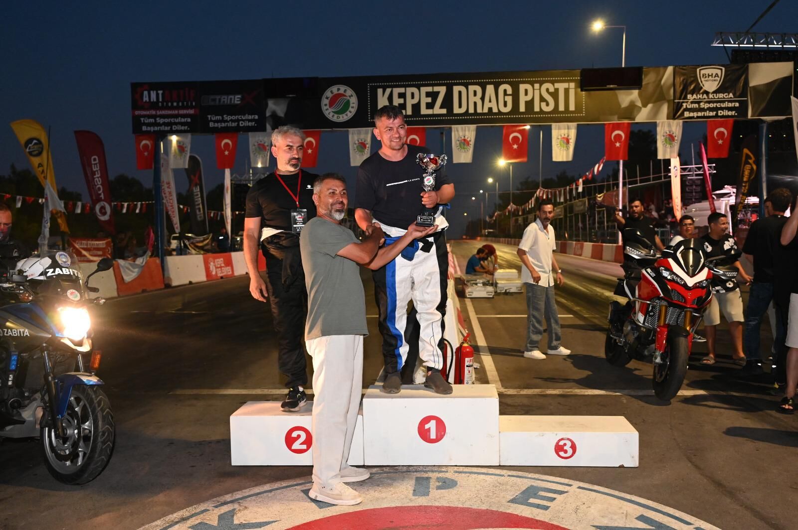 Kepez Yeni Drag Pisti’nde Şampiyonlar Belli Oldu (4)