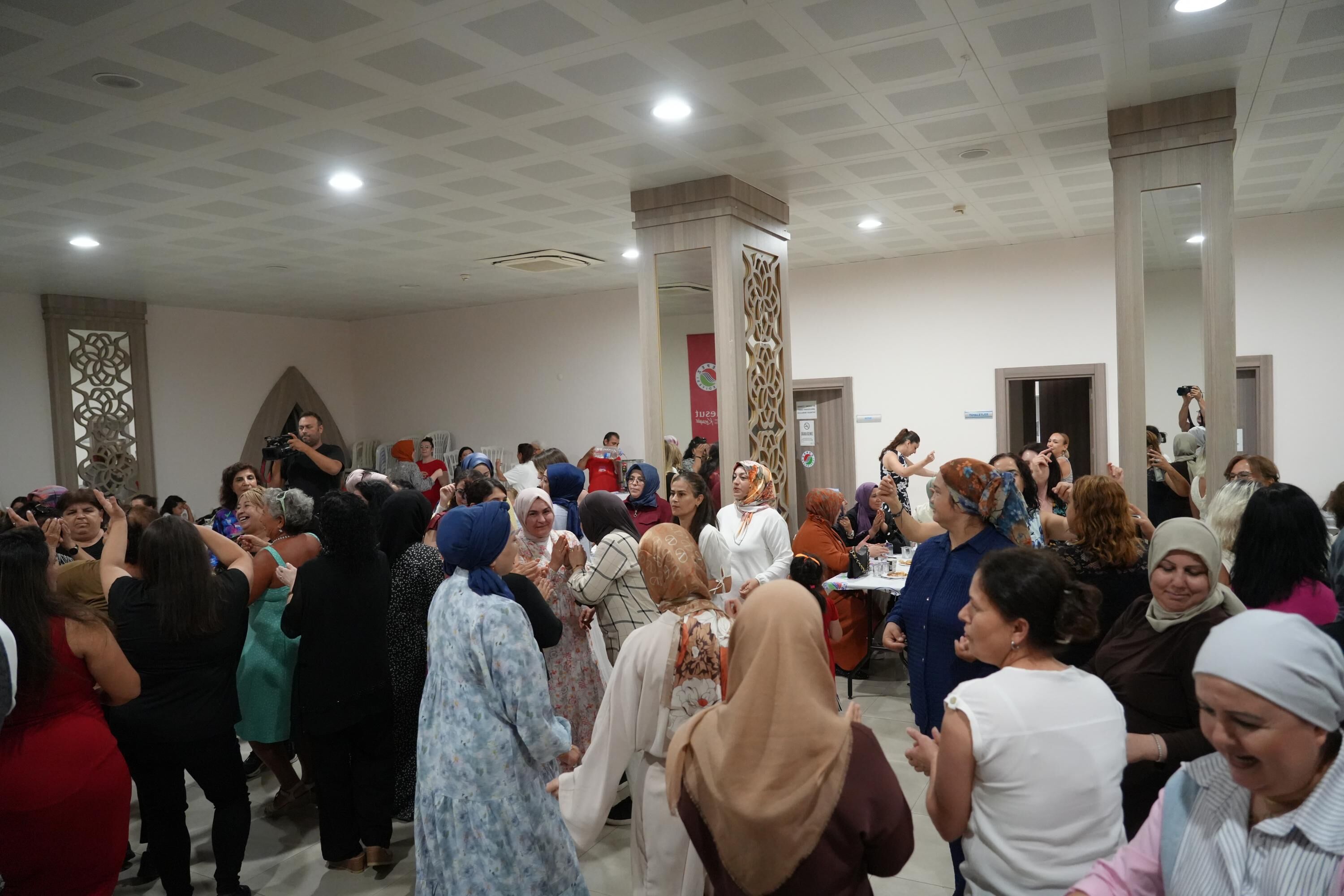 Kepez’de Kadınlar Kadınlar Matinesi’nde Buluştu (3)
