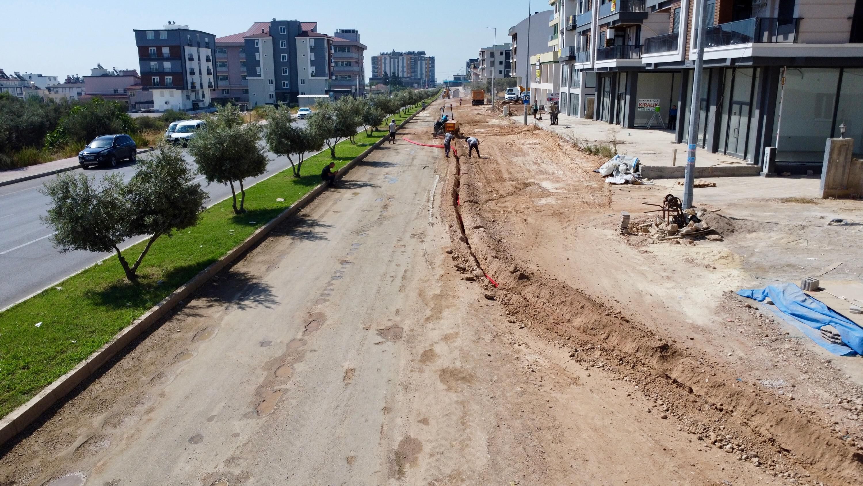Kepez’de Ulaşım Yatırımları Hızlandı! Binlerce Metrelik Yol Yenilendi (1)