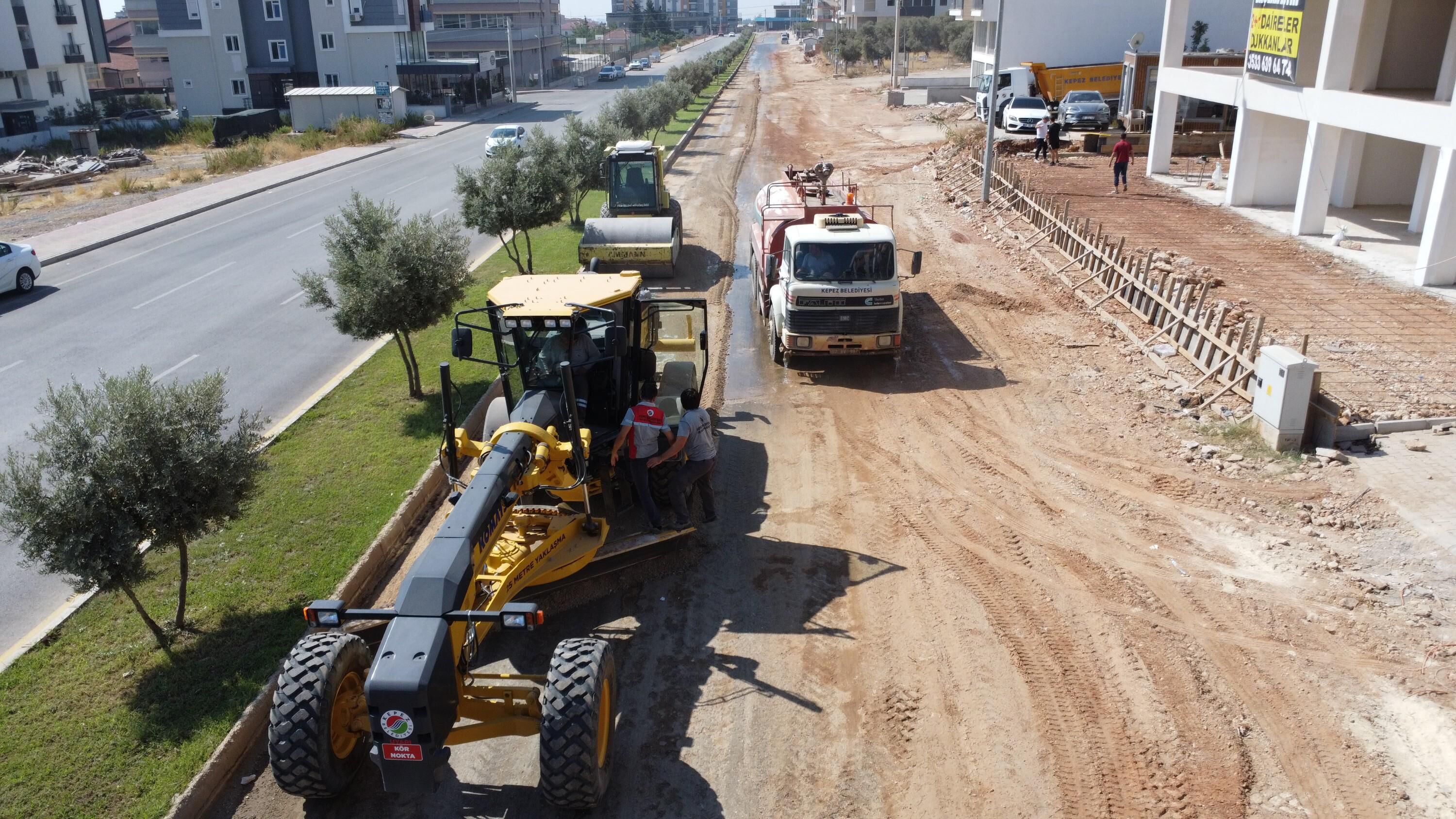 Kepez’de Ulaşım Yatırımları Hızlandı! Binlerce Metrelik Yol Yenilendi (2)