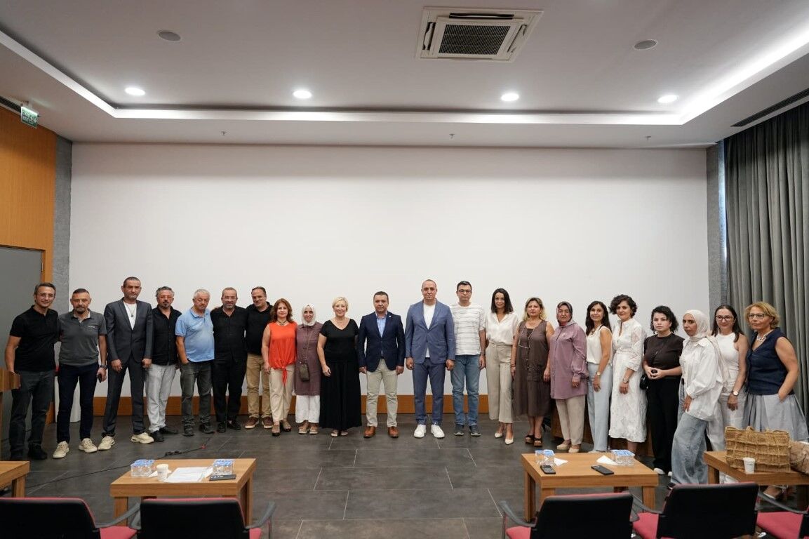 Konyaaltı’nda Anlamlı Panel! Kotan’dan Sosyal Belediyecilik Vurgusu (1)