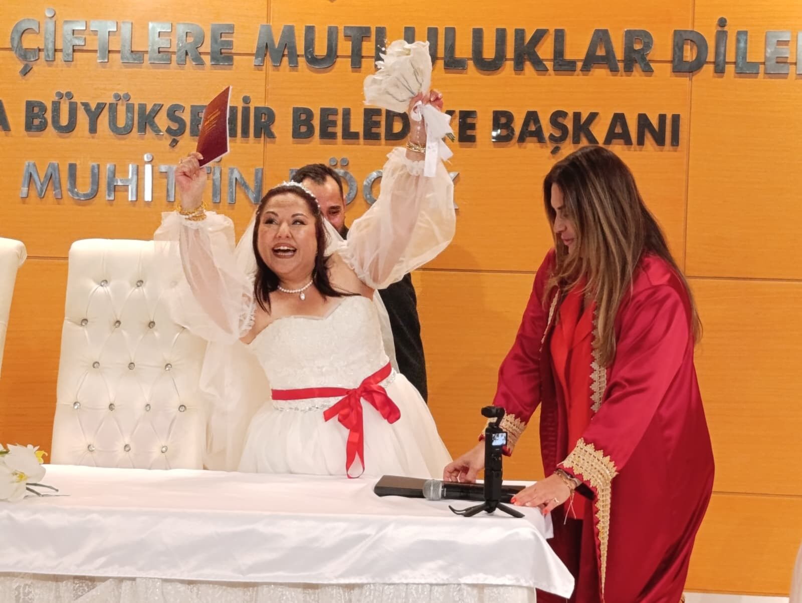 Köşe Yazarlarımız Hayatlarını Birleştirdi (4)