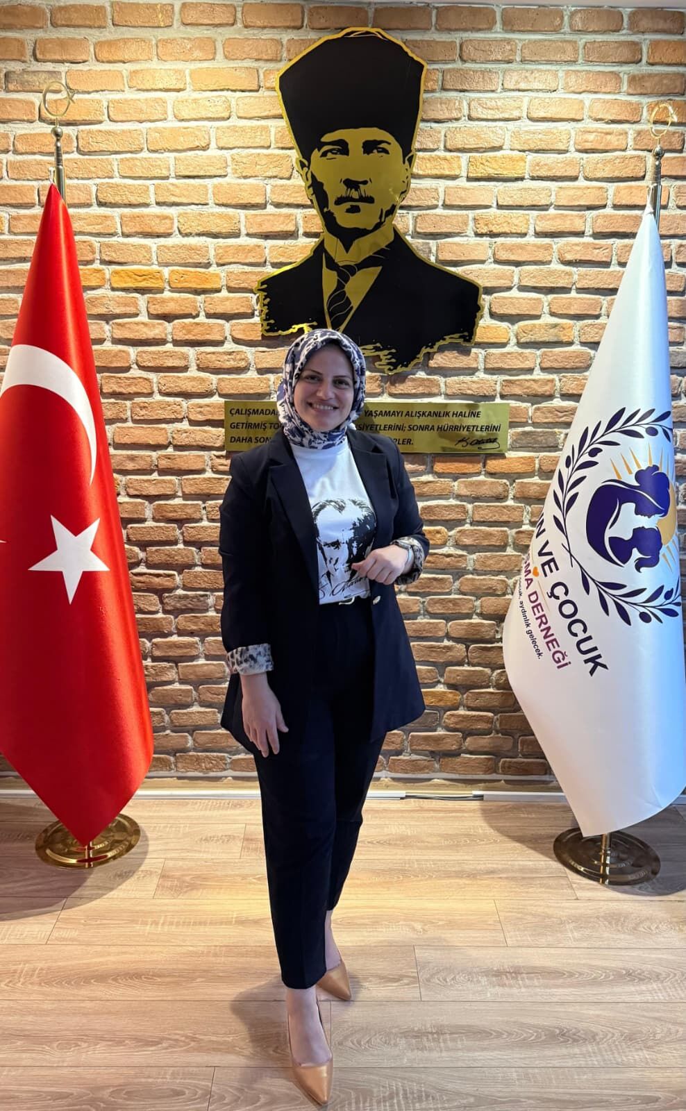 Memnune Kayhan Guven Tazeledi (3)