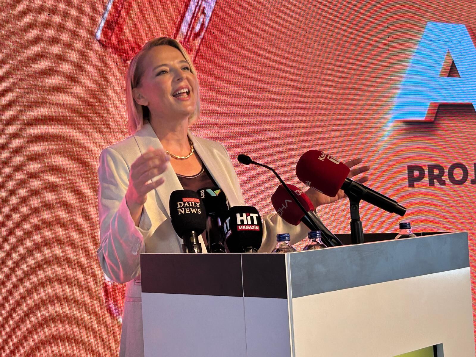 Projelerini Açıklayan Hatice Öz’den Ilginç Çıkış (3)