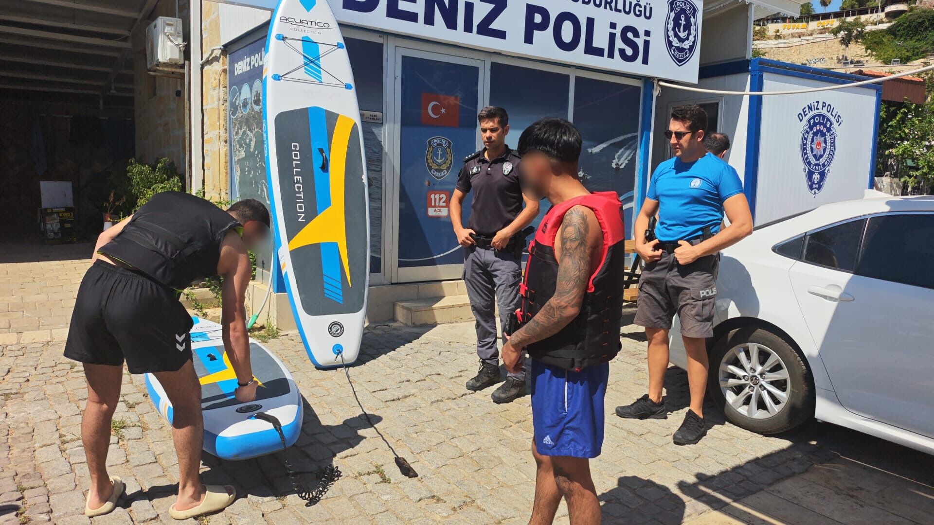 Sup Ile Denize Açıldılar, Kürekleri Kırılınca Kilometrelerce Sürüklendiler (2)