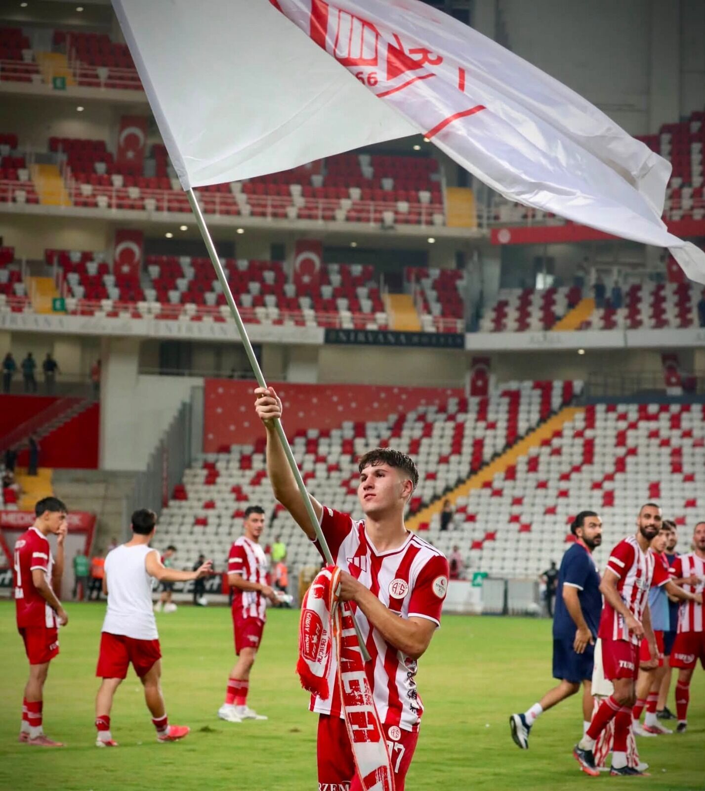Vanspor Galibiyeti, Antalyaspor’a Bahar Getirdi! İşte Maçta Yaşanan Ilkler (4)