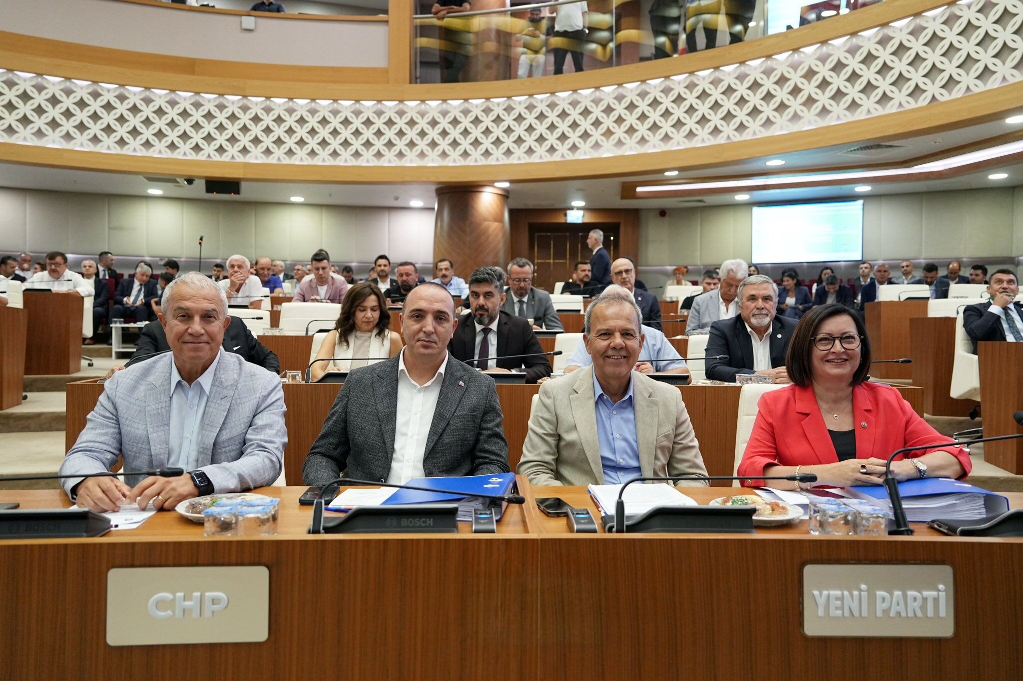 Yeni Parti Antalya Büyükşehir Meclisi’nde Ilk Kez Yer Aldı (2)-1