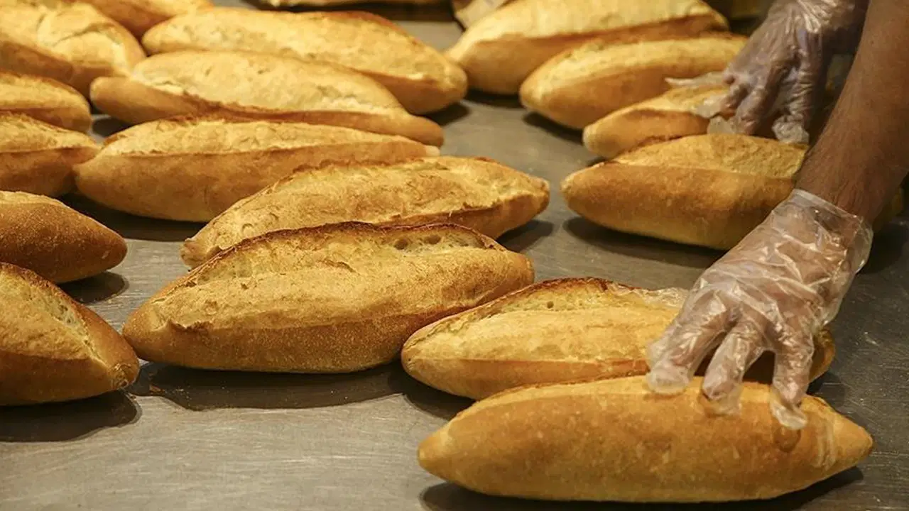Yeni Partili Cottan Ekonomiye Ekmek Uzerinden Carpici Degerlendirme (2)