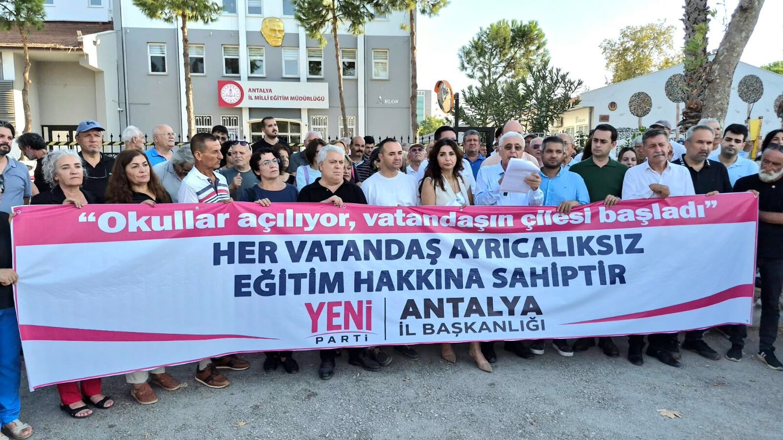 Yeni Partili Kamacidan Iktidara Egitim Bombardimani (1)