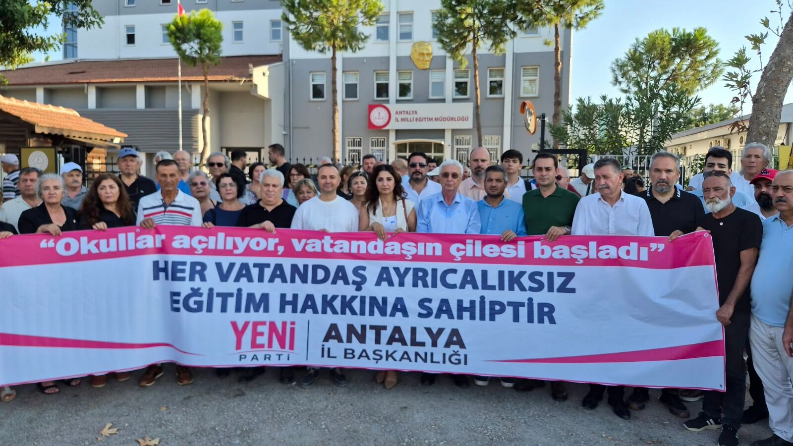 Yeni Partili Kamacidan Iktidara Egitim Bombardimani (4)