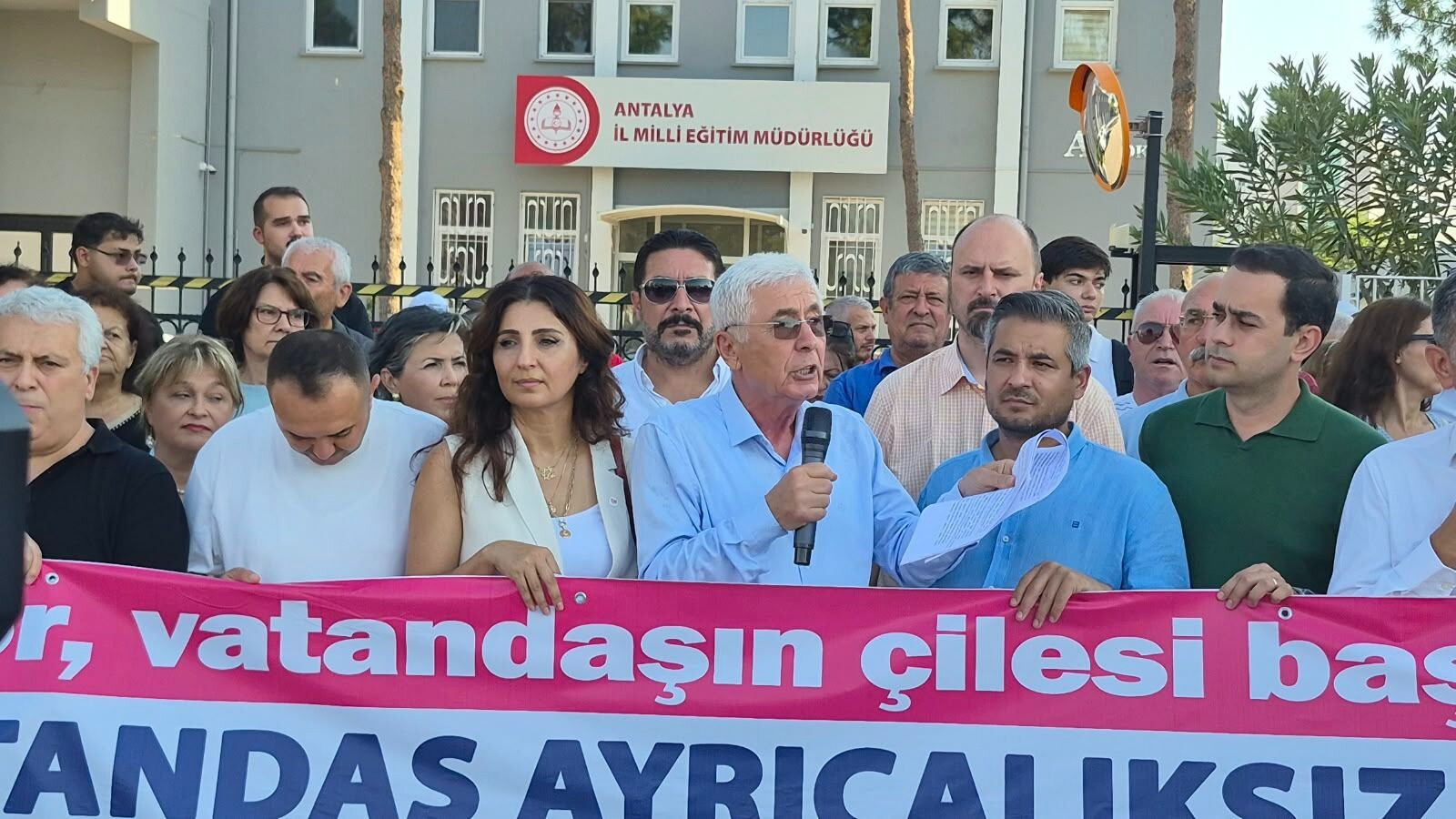 Yeni Partili Kamacidan Iktidara Egitim Bombardimani (5)