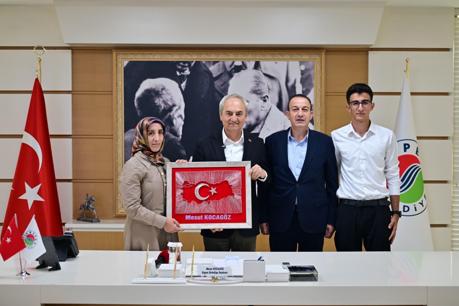 Yks’de Türkiye Derecesi Yapan Serhat’a Kocagöz’den Destek (1)