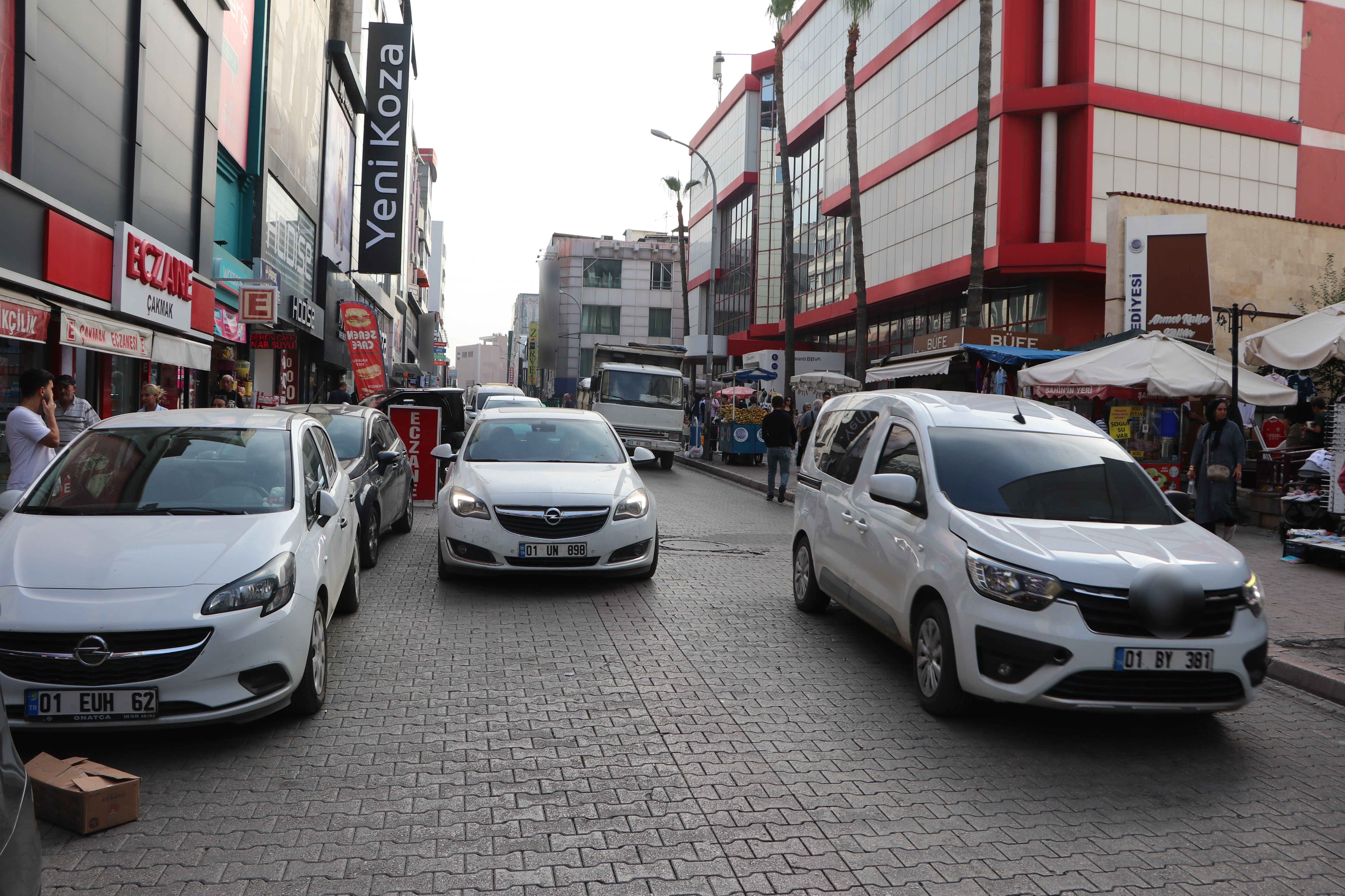 Adana’daki Vatandaşlar Rezaletle Mücadele Ediyor (1)